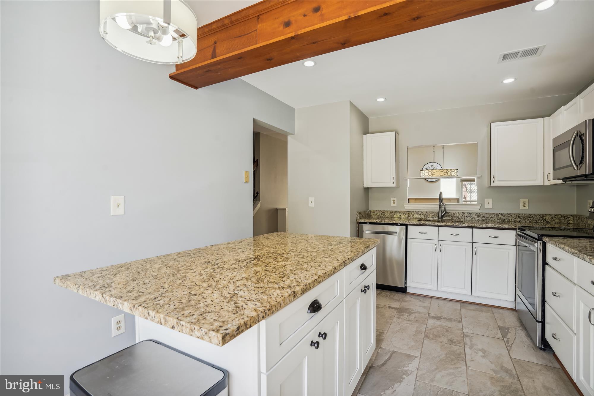 FRANKLIN FARM - Residential Lease