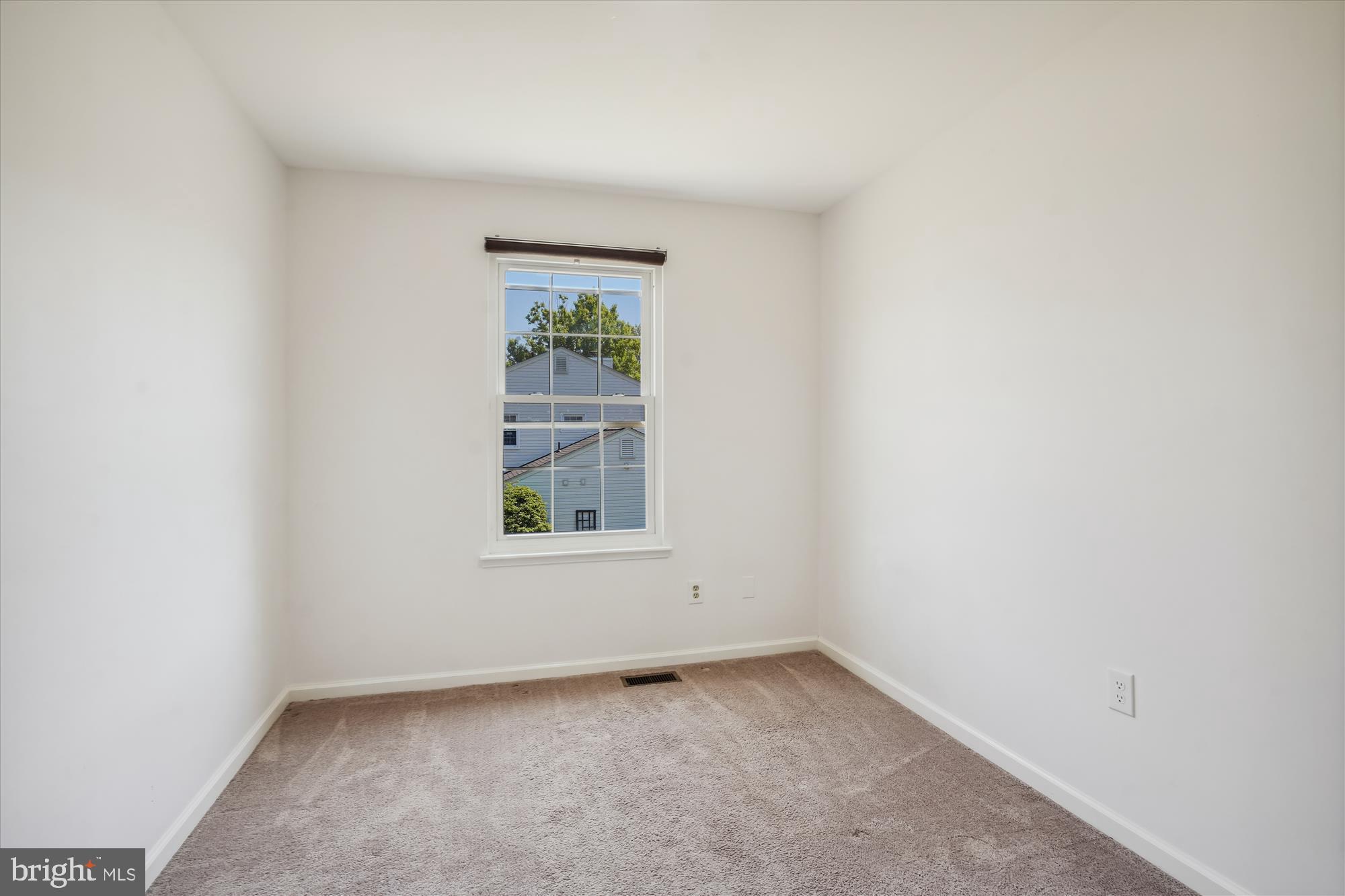 FRANKLIN FARM - Residential Lease