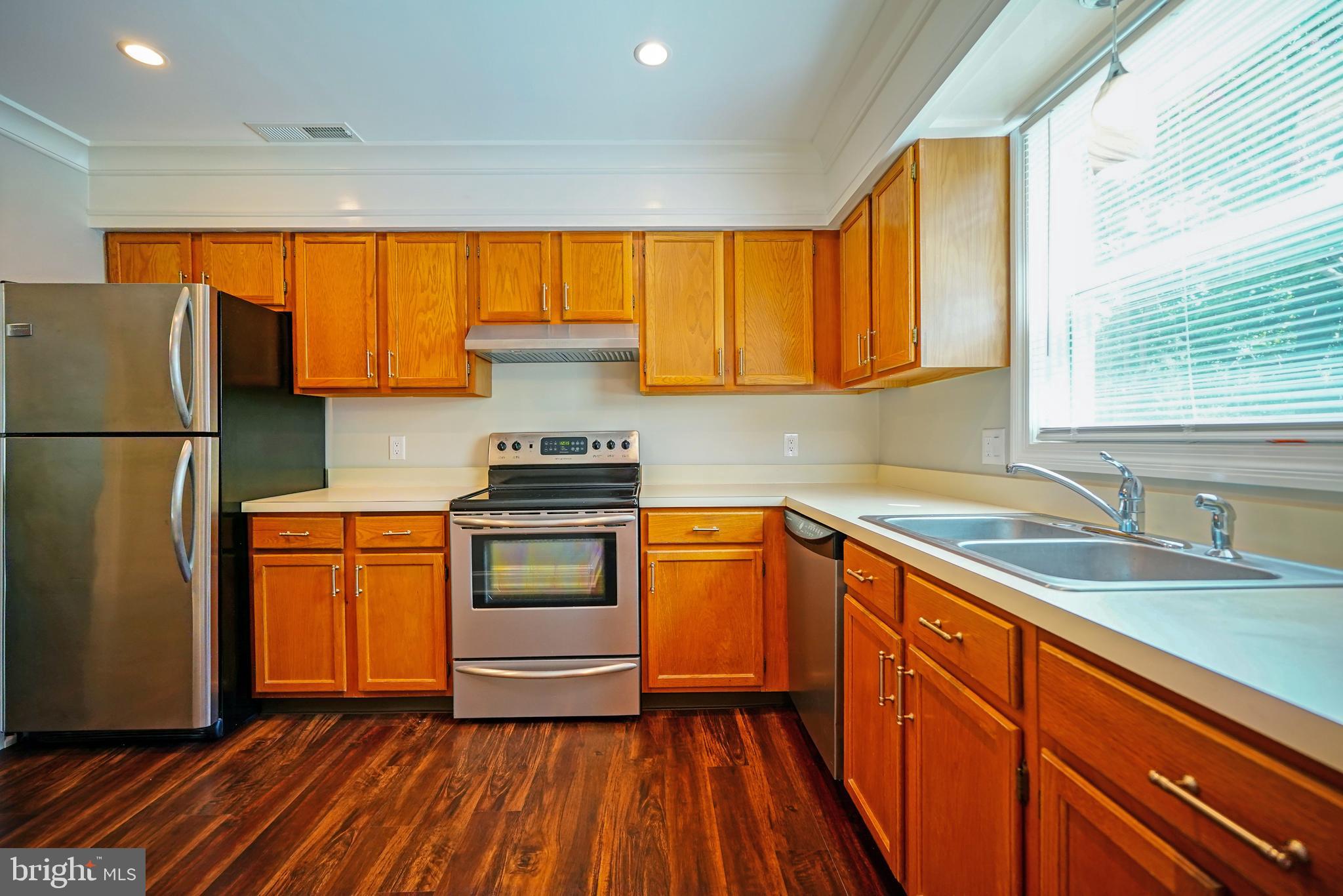 37259 MARTIN STREET 13