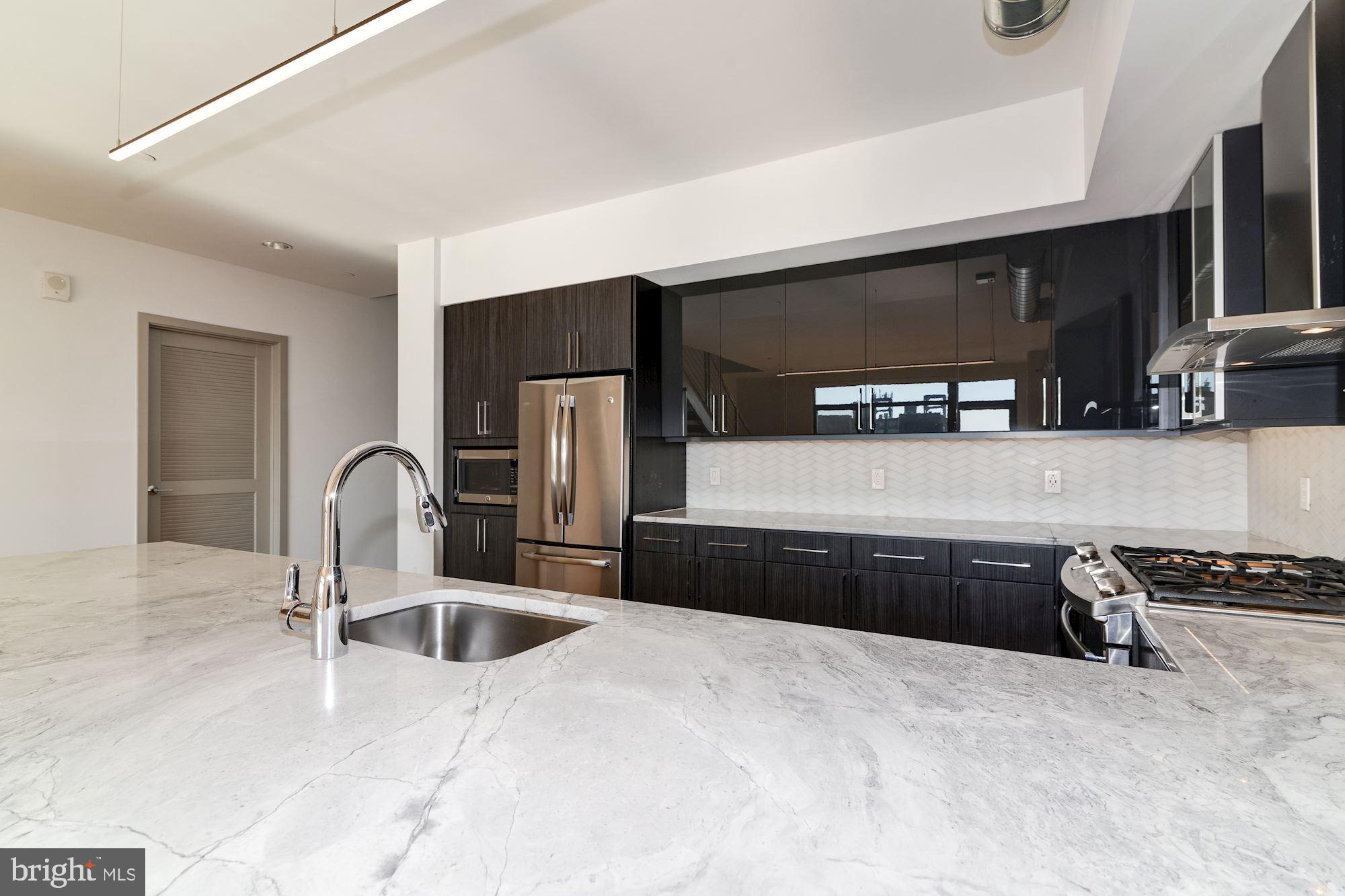 WASHINGTON SQ - Residential Lease