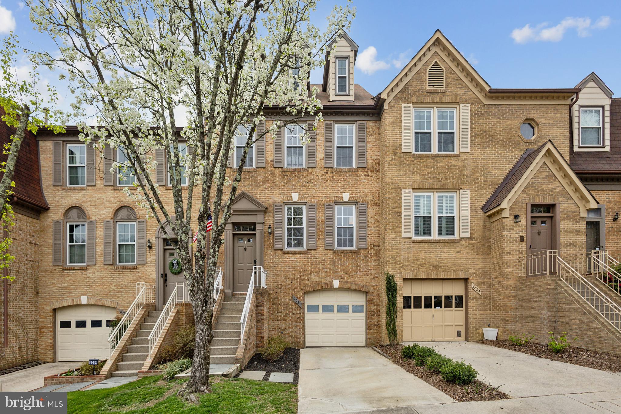 KINGSTOWNE - Residential Lease