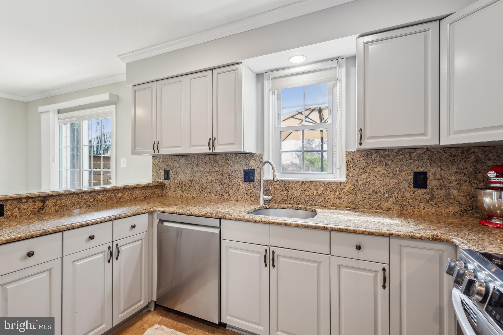 KINGSTOWNE - Residential Lease