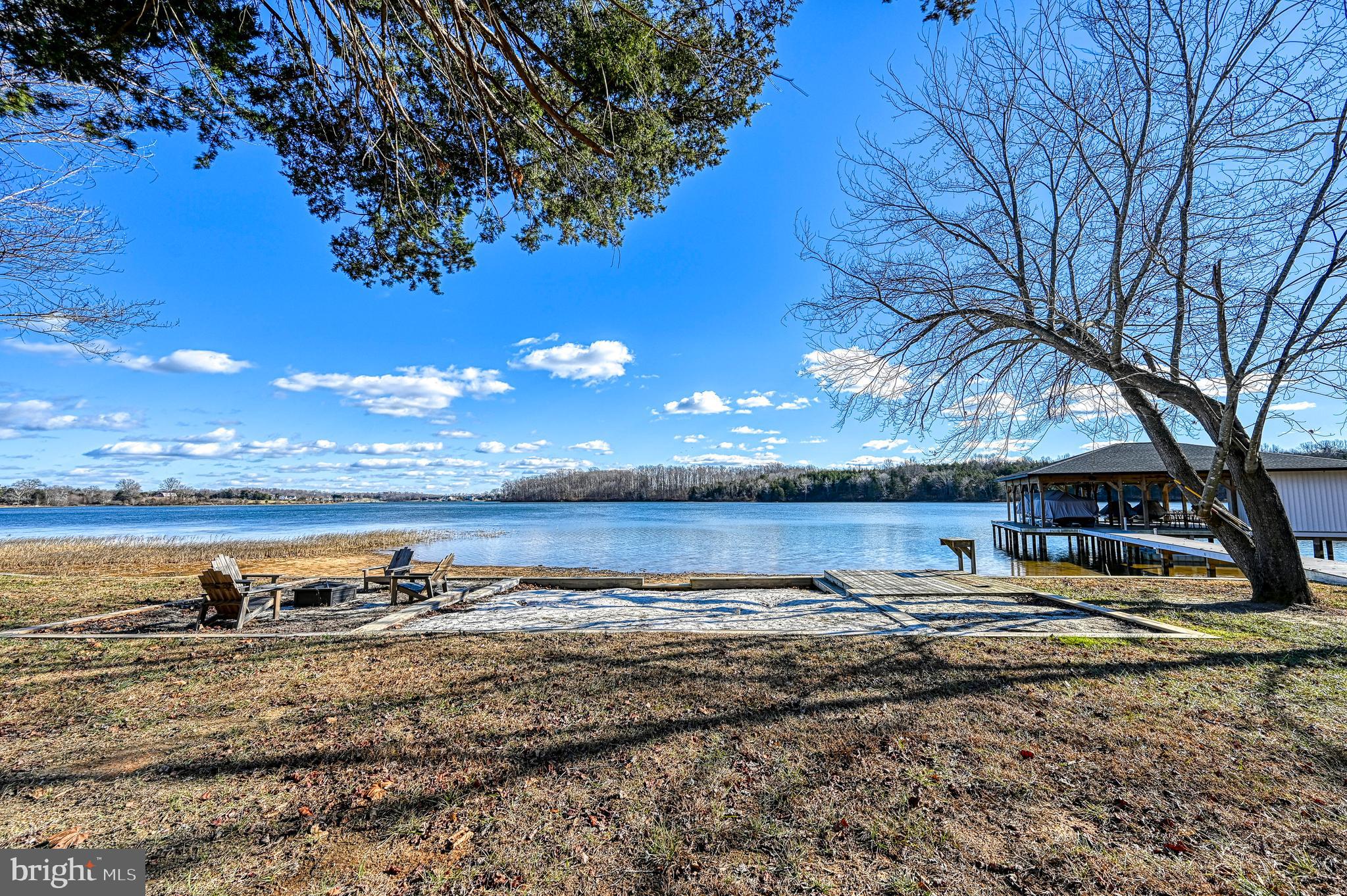 THALIA SHORES - Residential