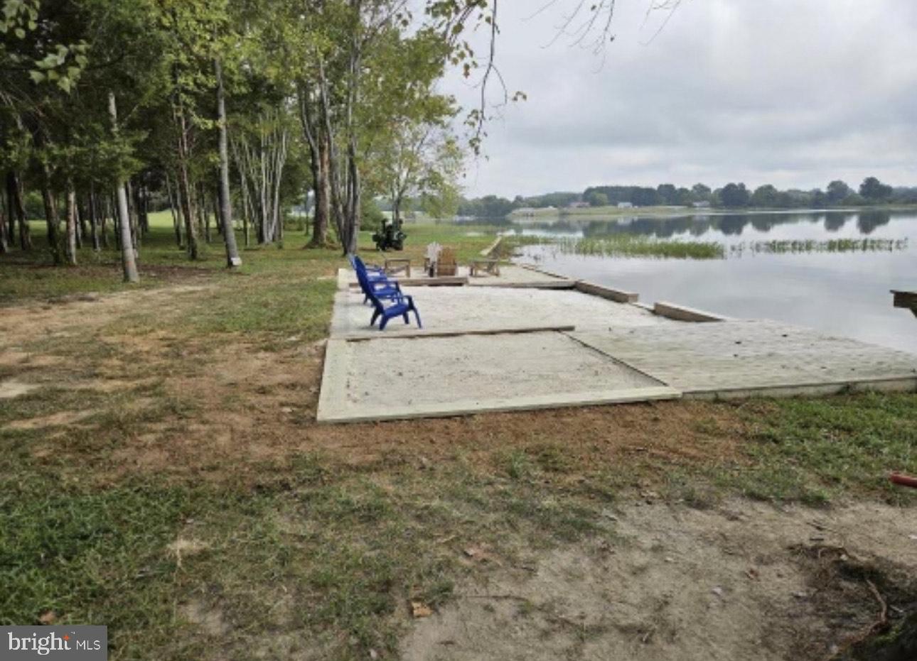 THALIA SHORES - Residential