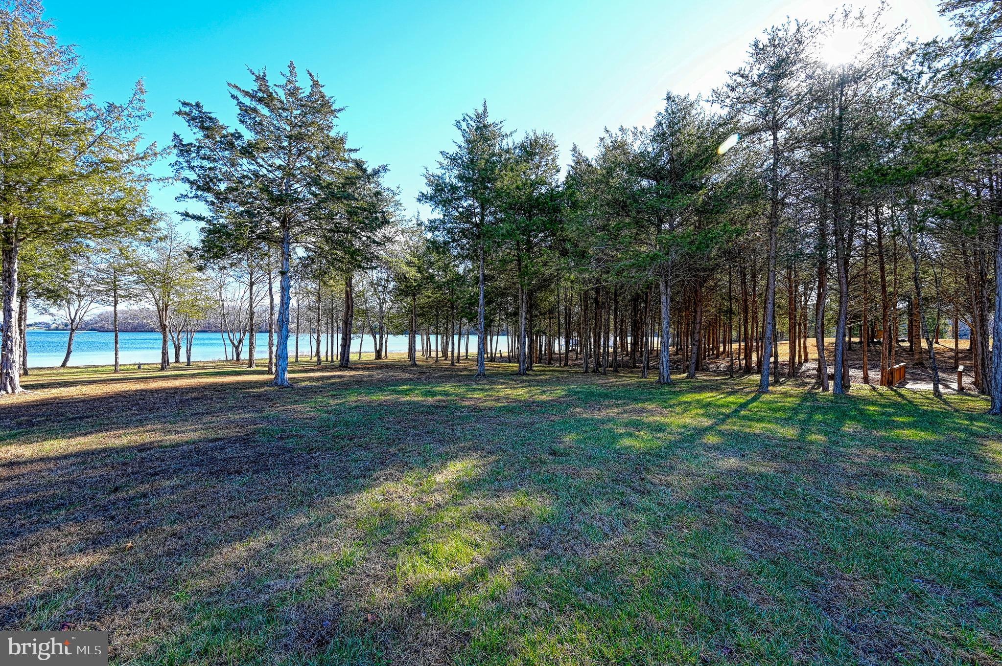 THALIA SHORES - Residential