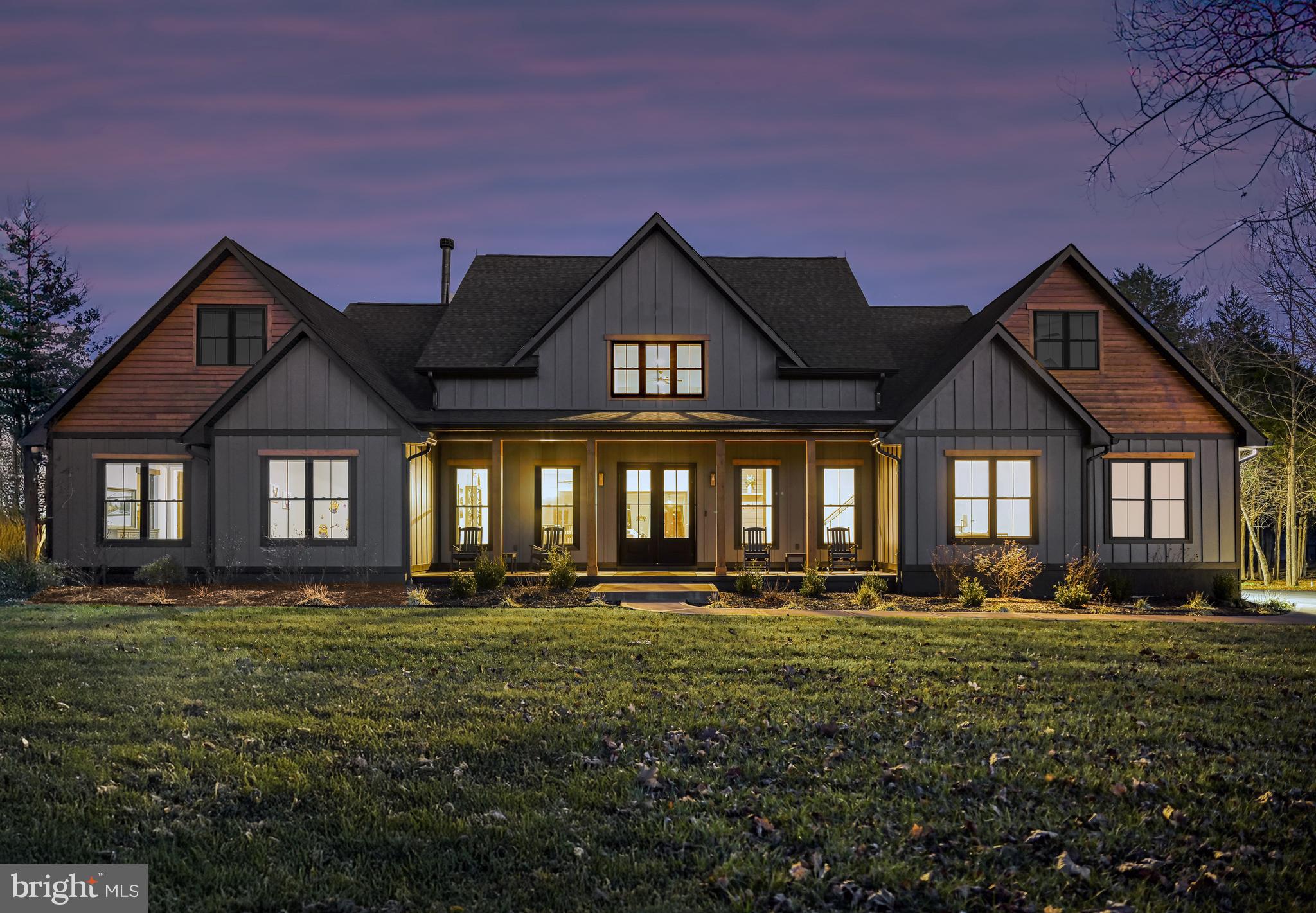 THALIA SHORES - Residential