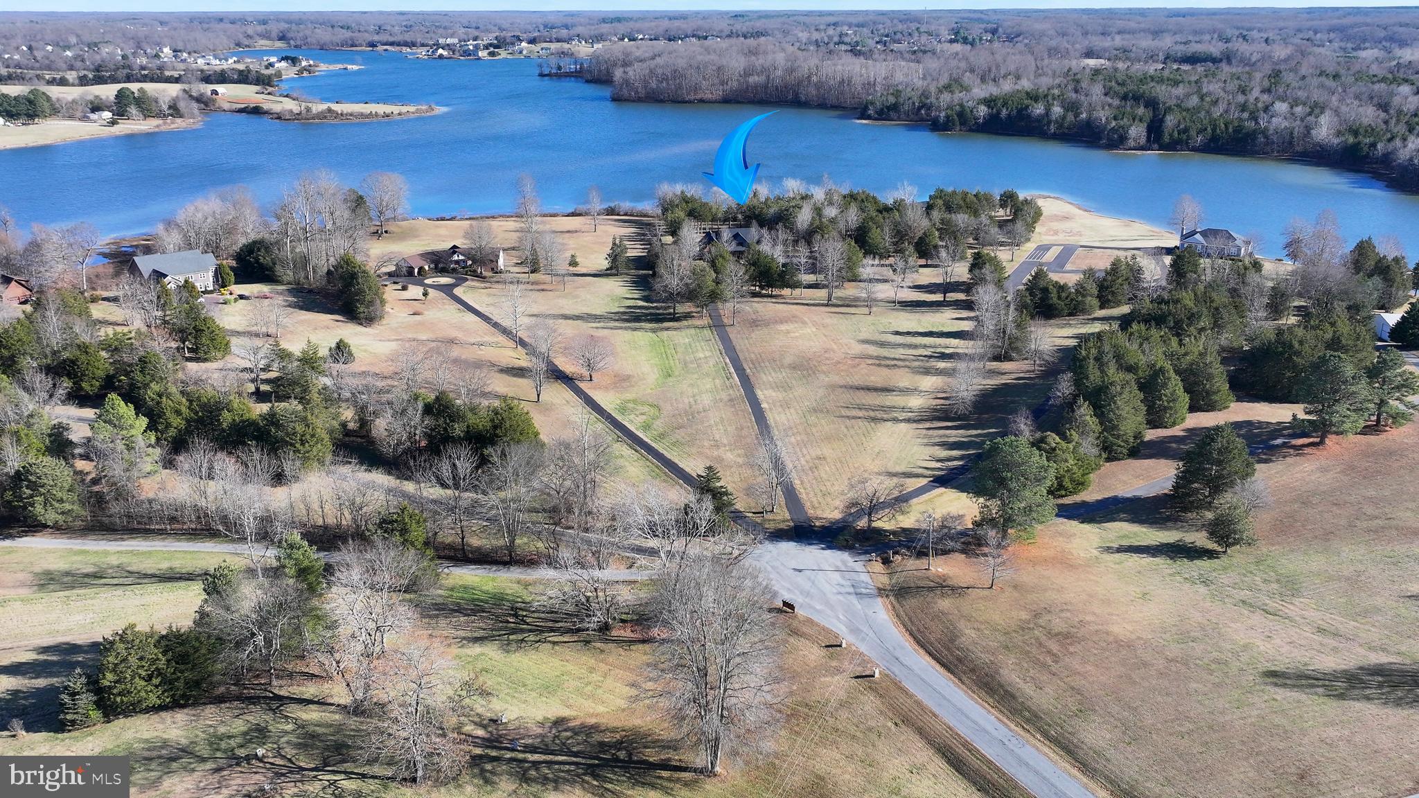 THALIA SHORES - Residential