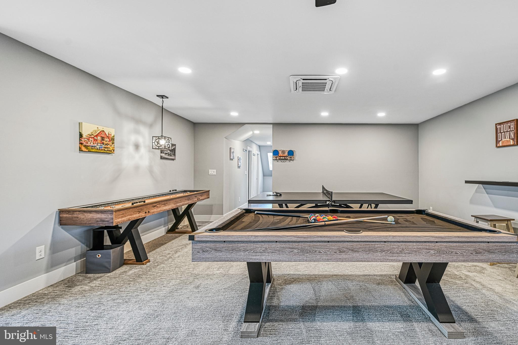 THALIA SHORES - Residential