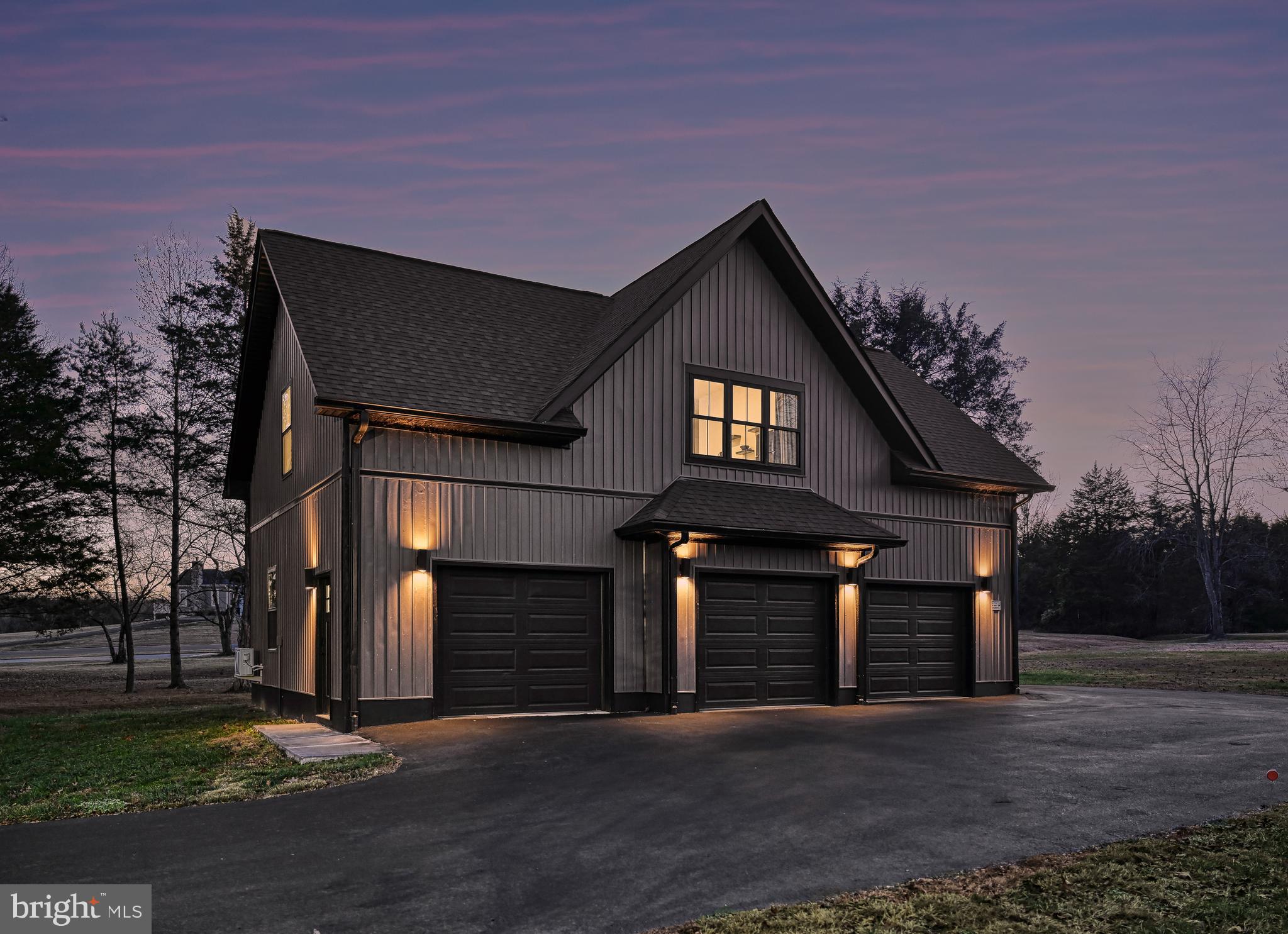 THALIA SHORES - Residential