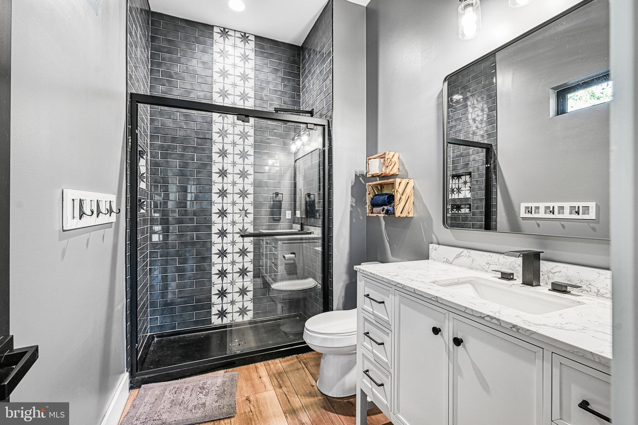 THALIA SHORES - Residential