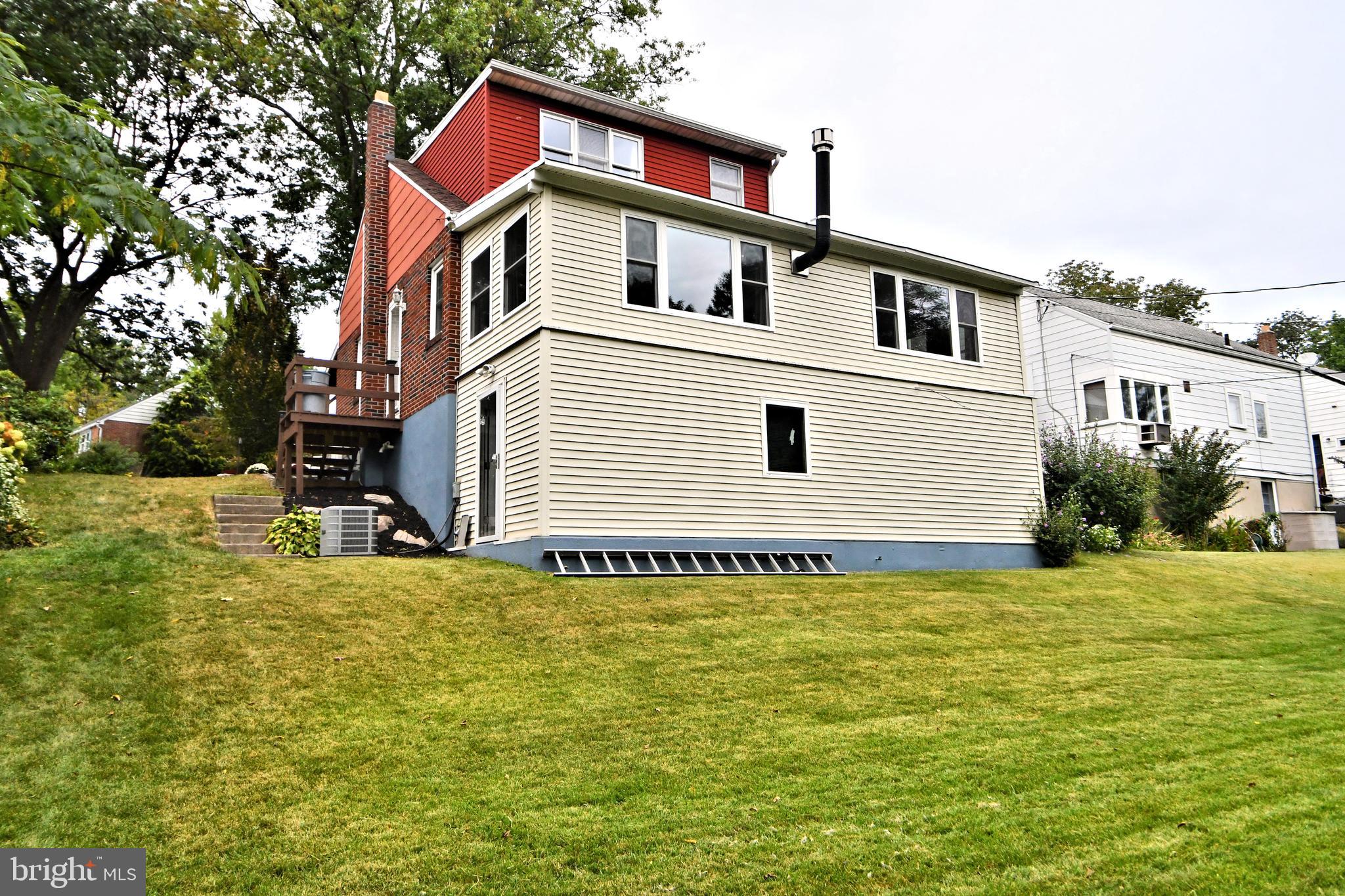 WYOMISSING HILLS - Residential