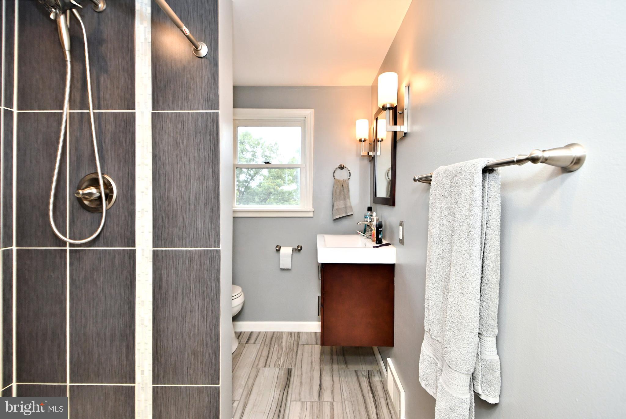 WYOMISSING HILLS - Residential