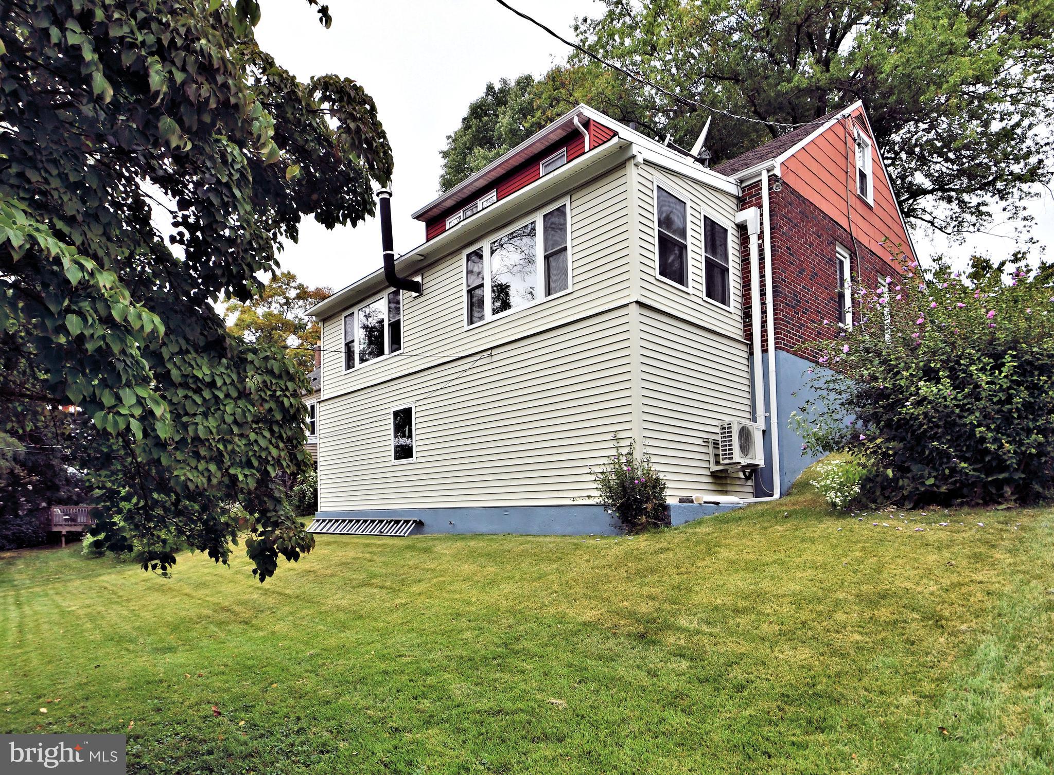 WYOMISSING HILLS - Residential