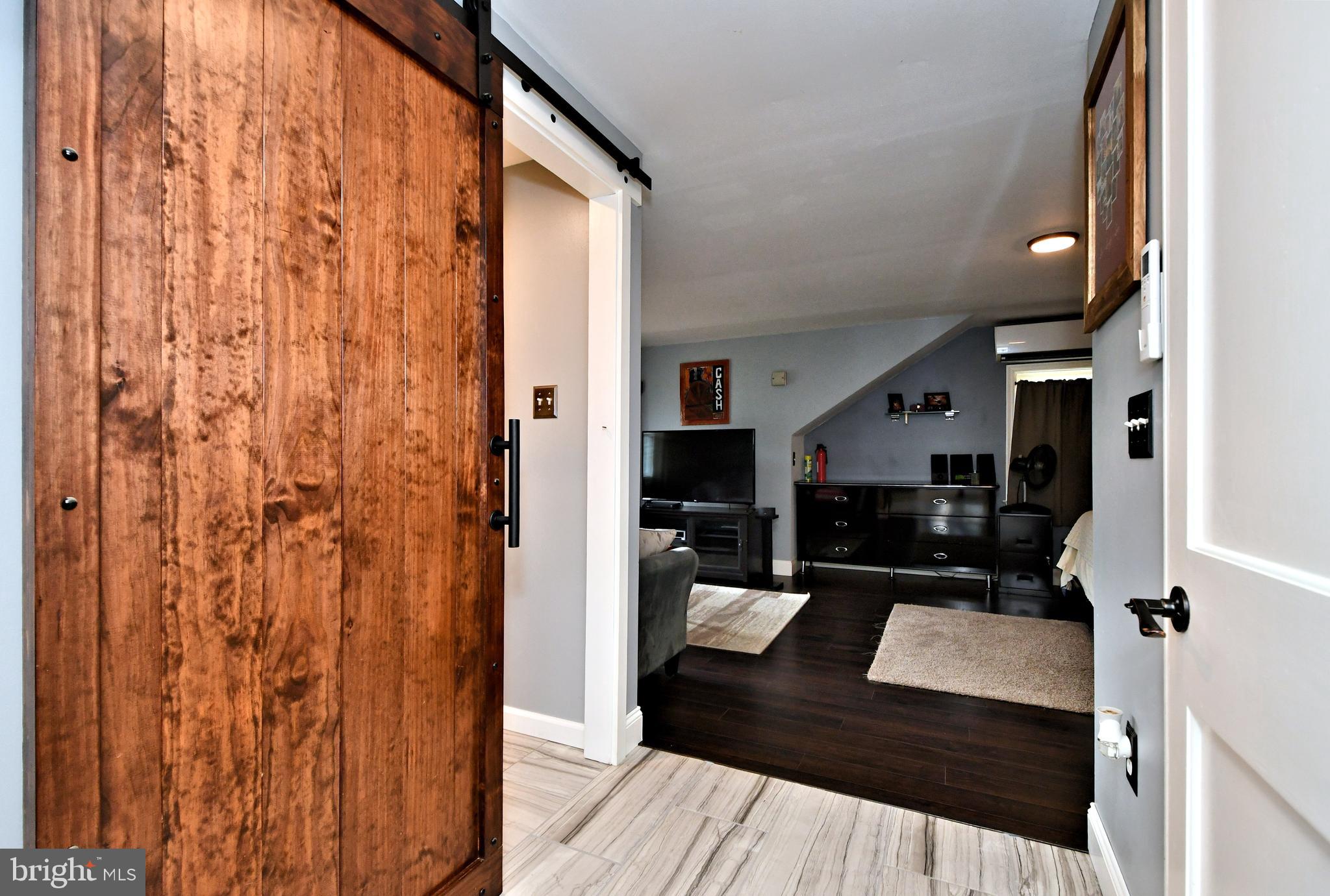 WYOMISSING HILLS - Residential