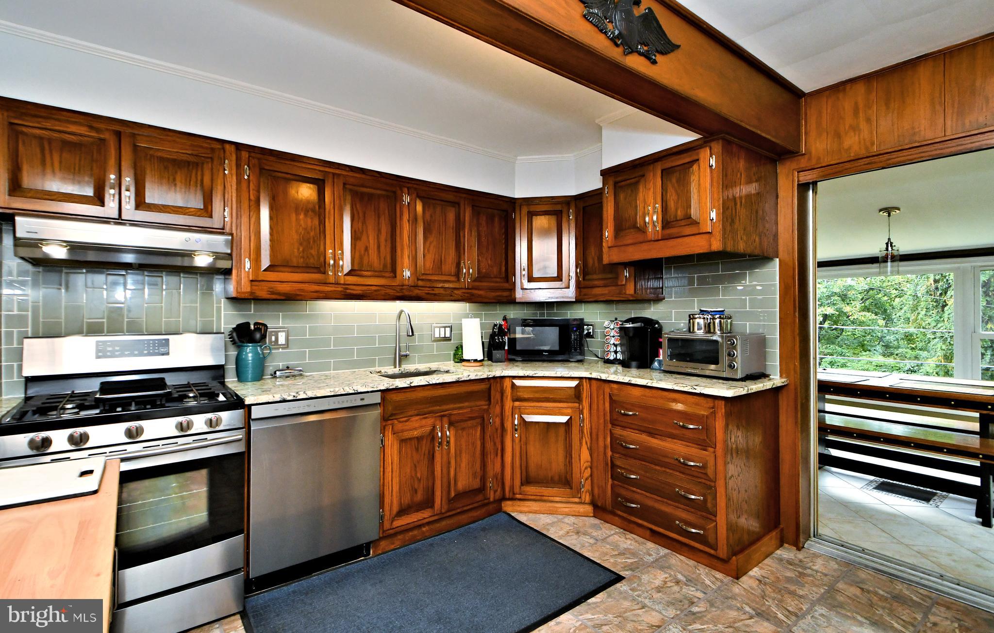 WYOMISSING HILLS - Residential