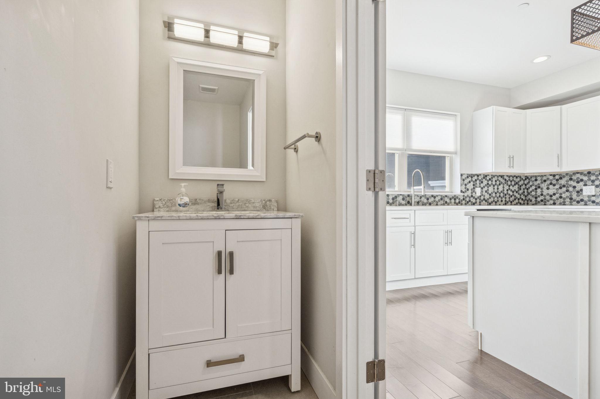 ROXBOROUGH - Residential