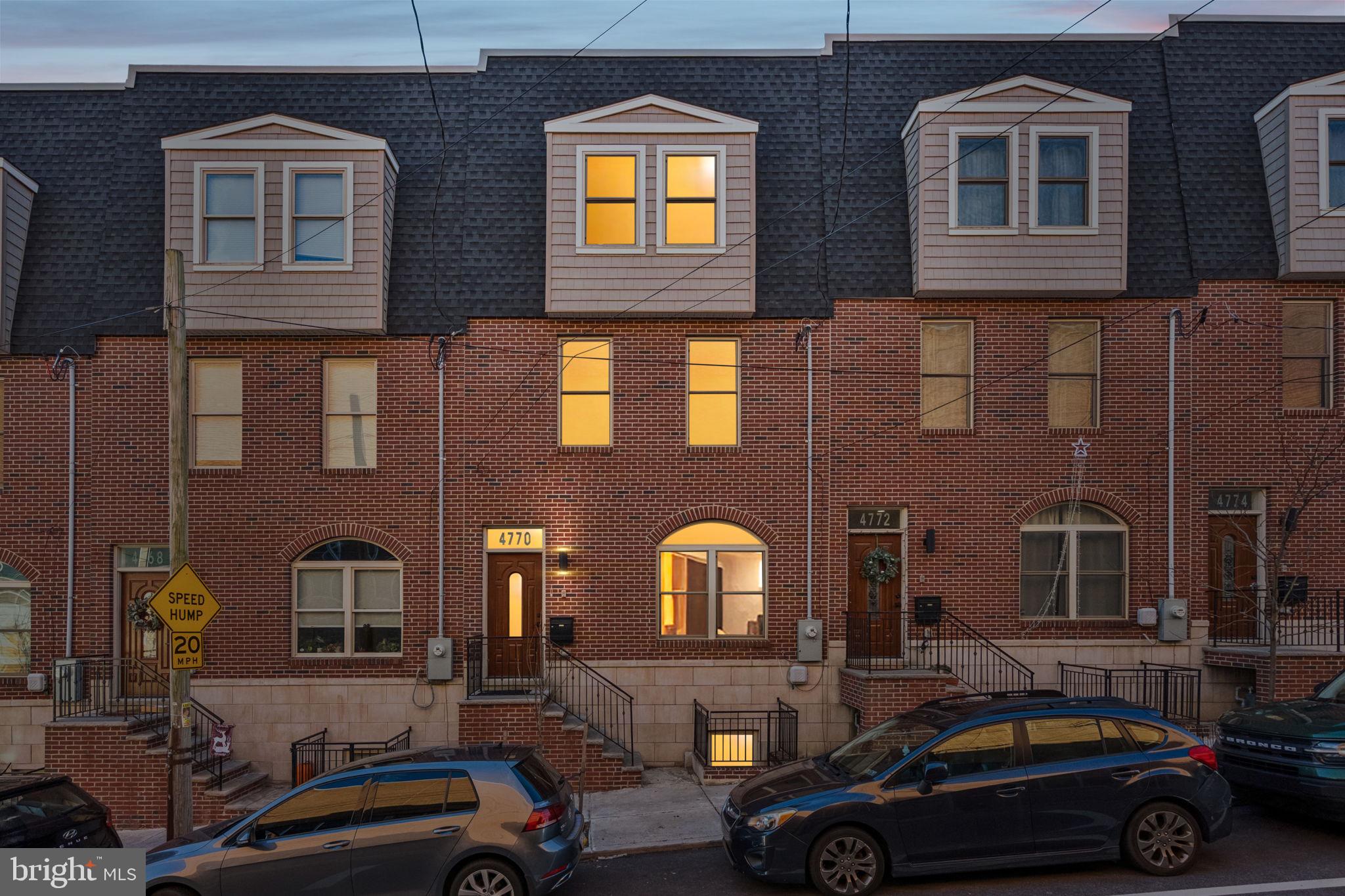 ROXBOROUGH - Residential