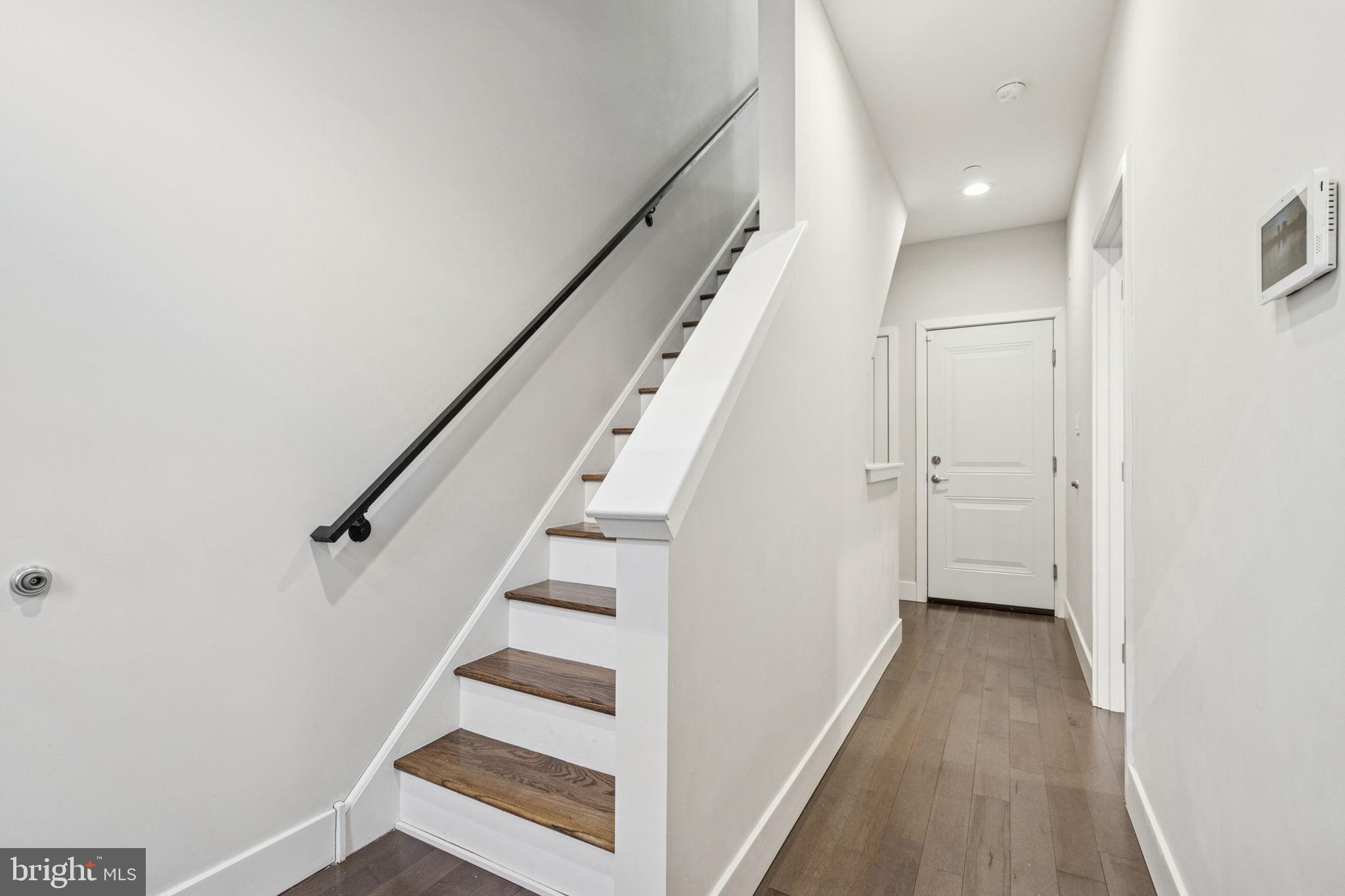 ROXBOROUGH - Residential