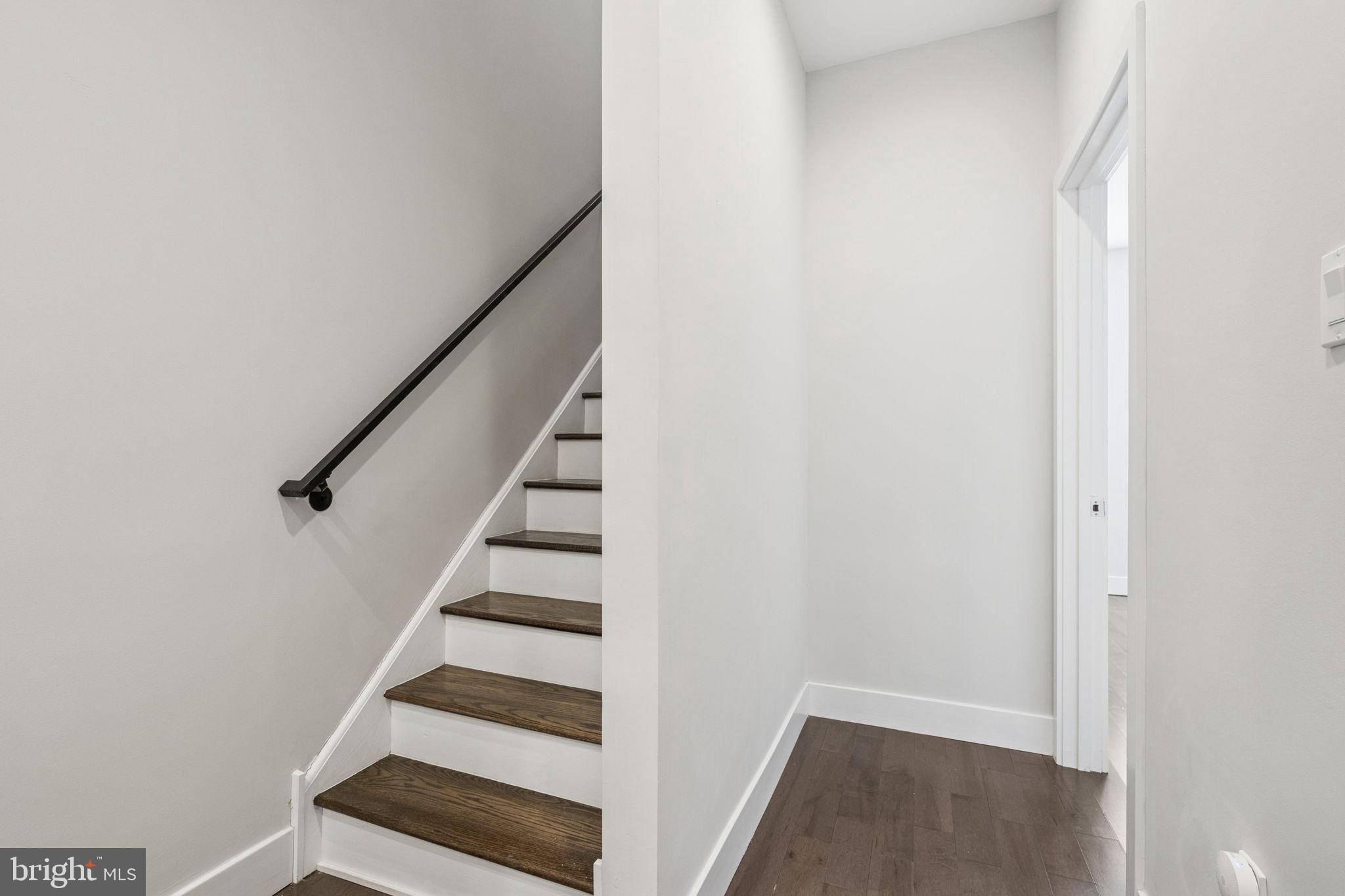 ROXBOROUGH - Residential