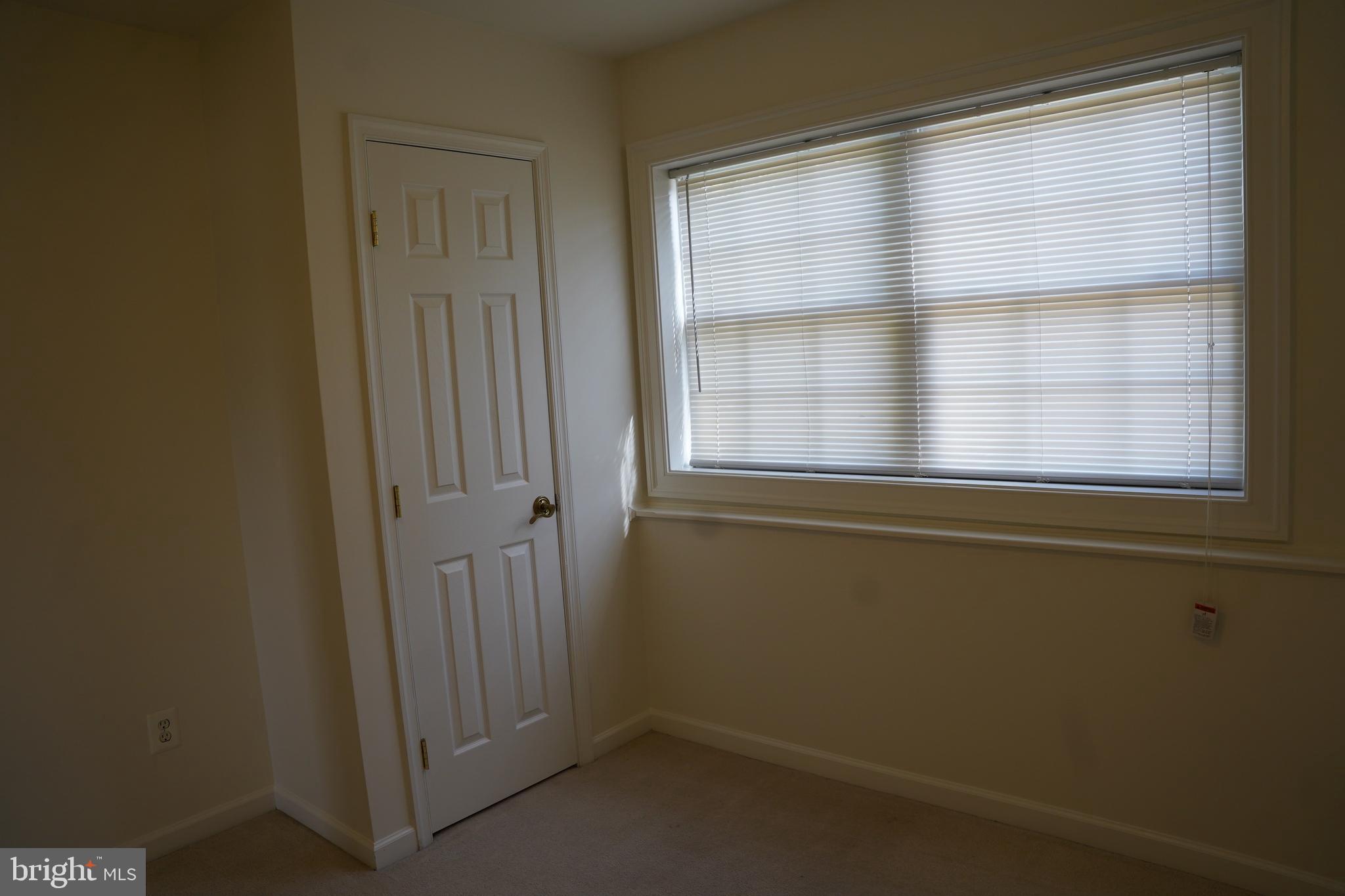 FOREST HEIGHTS - Residential Lease