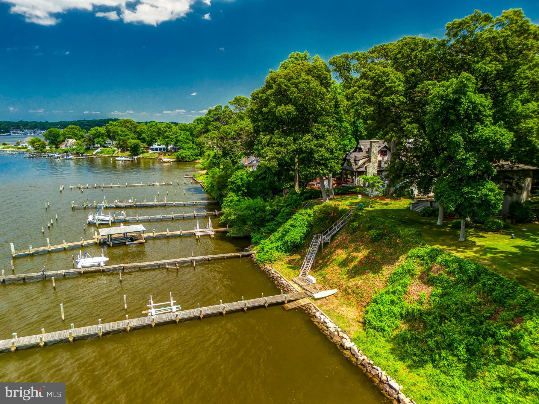 EDGEWATER BEACH - Residential