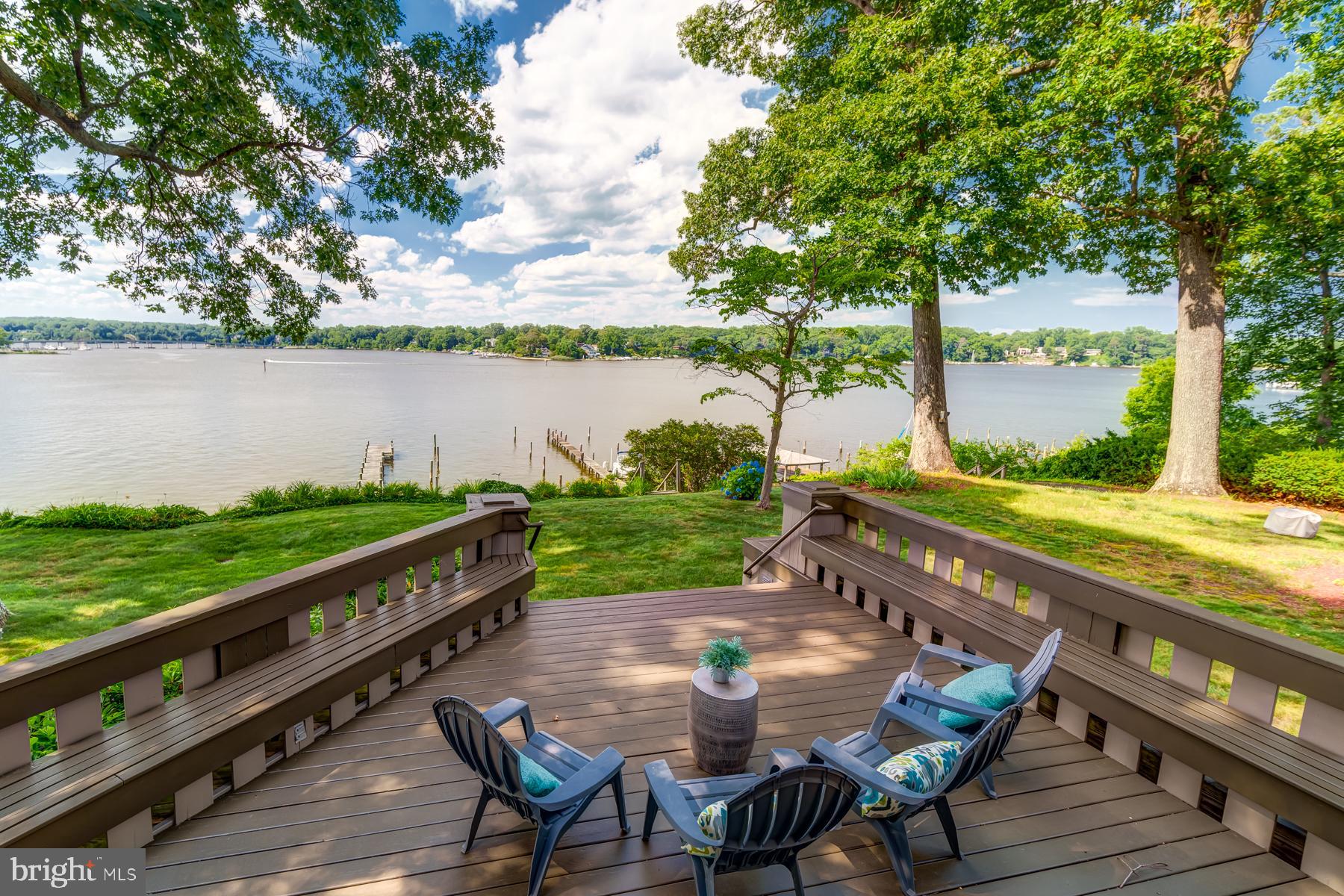 EDGEWATER BEACH - Residential