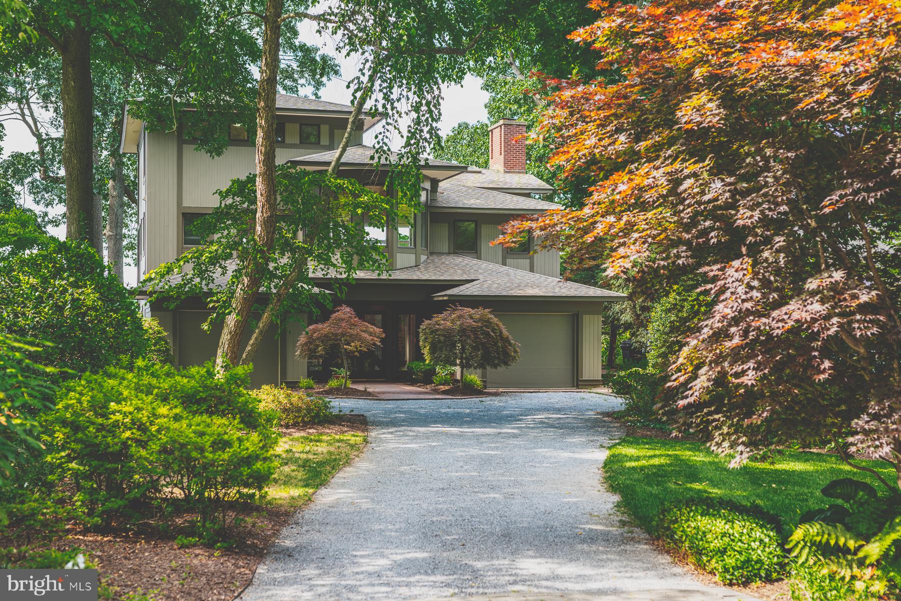 EDGEWATER BEACH - Residential
