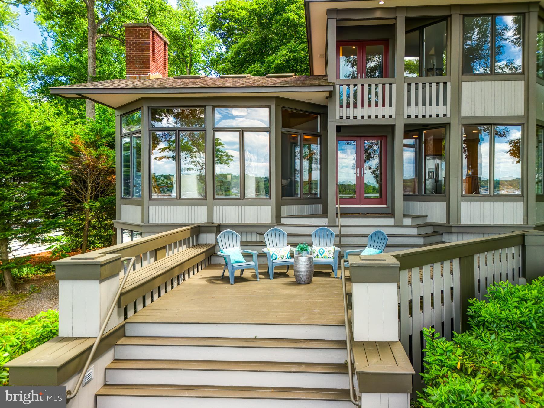 EDGEWATER BEACH - Residential