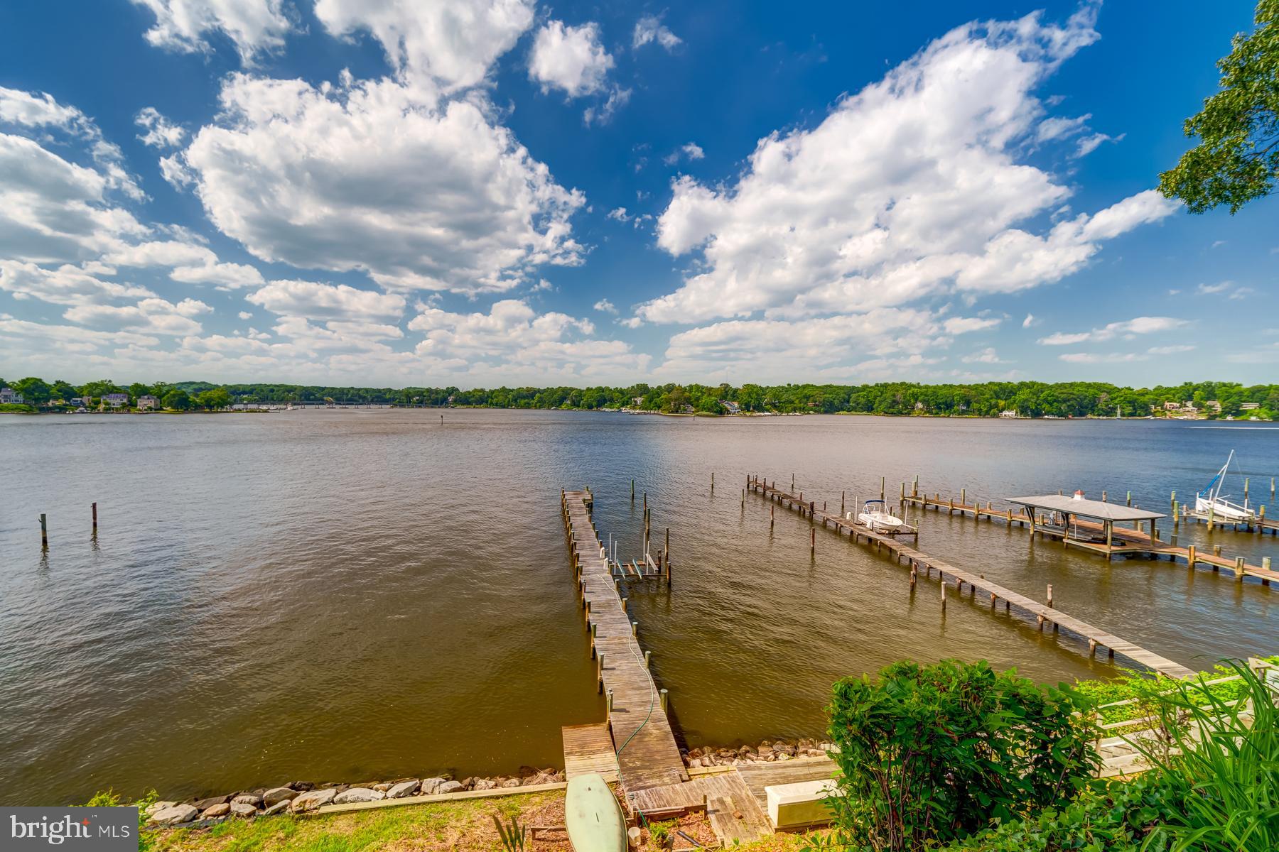 EDGEWATER BEACH - Residential