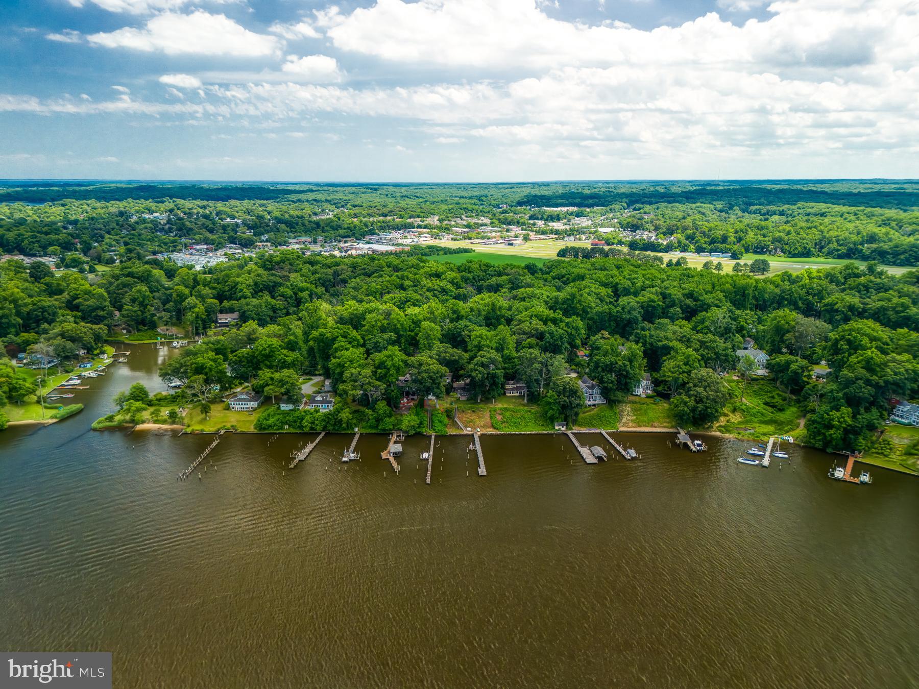 EDGEWATER BEACH - Residential
