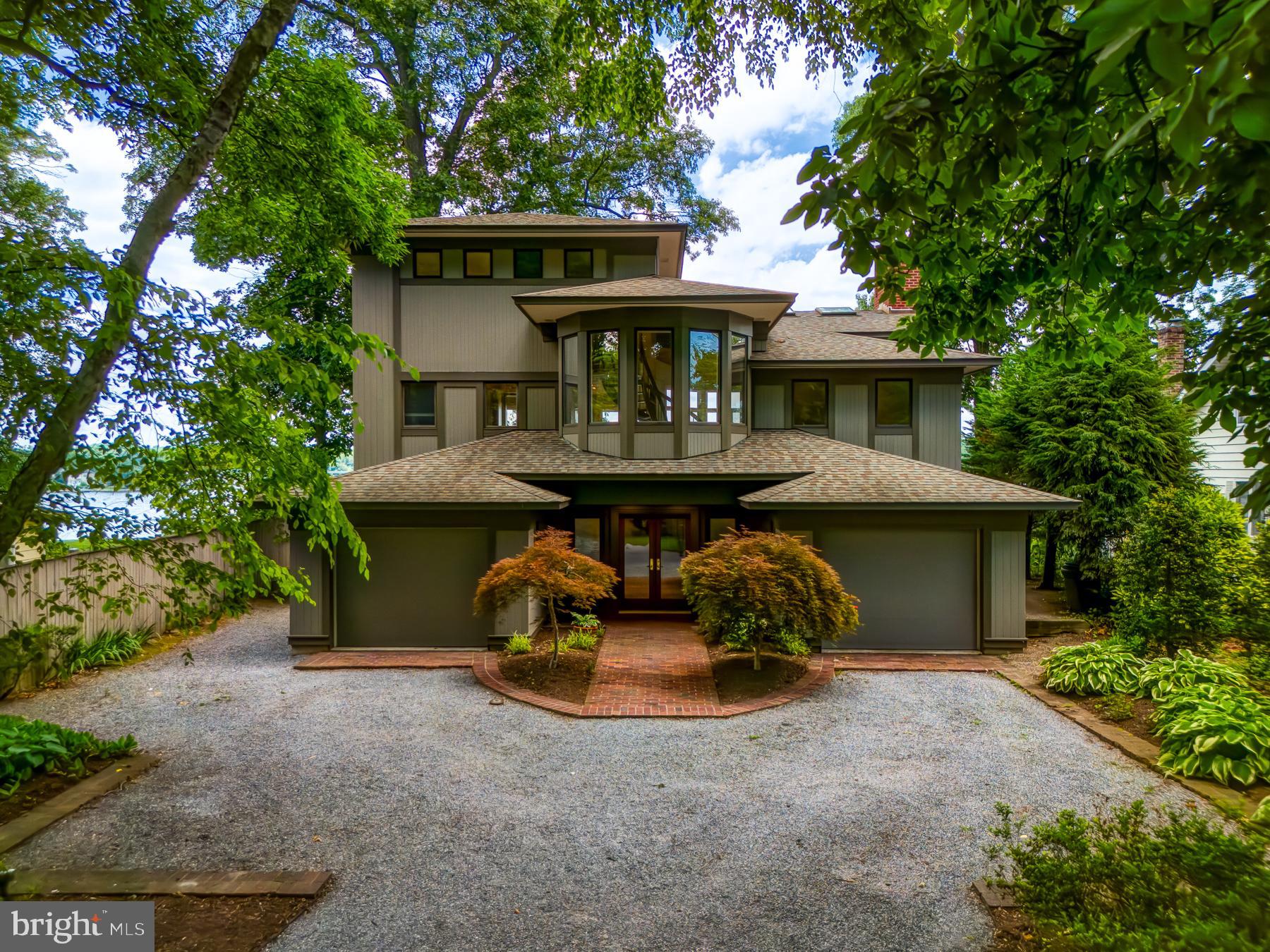 EDGEWATER BEACH - Residential