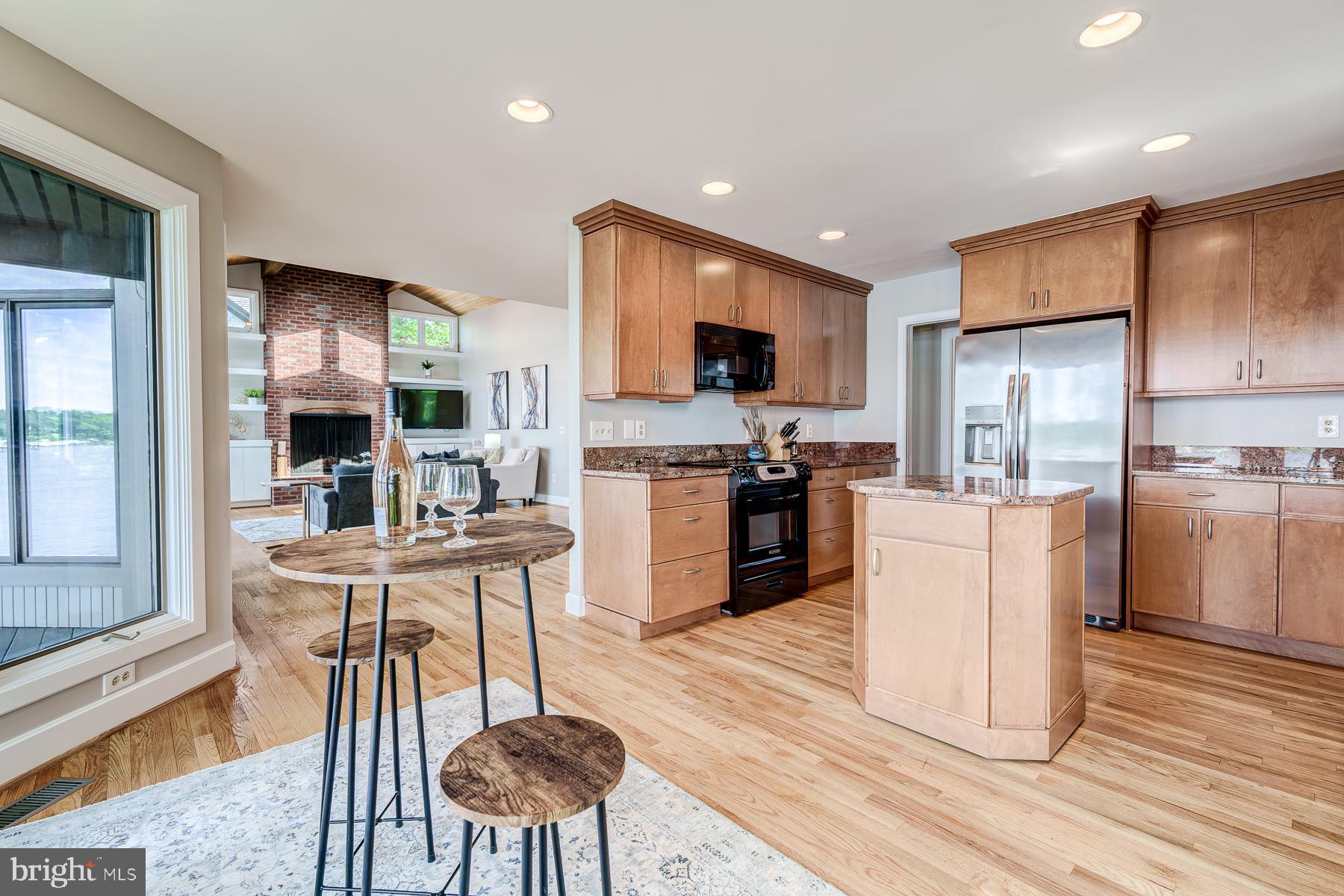 EDGEWATER BEACH - Residential