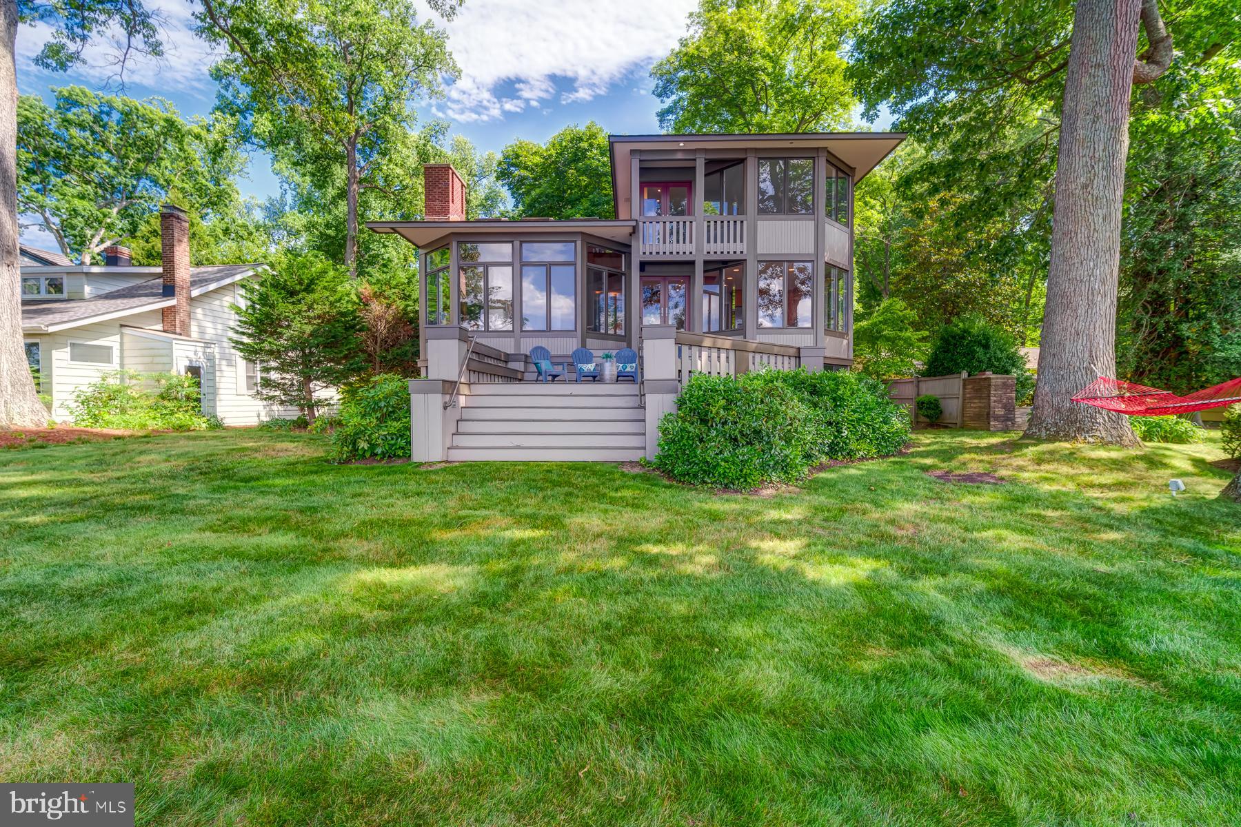 EDGEWATER BEACH - Residential