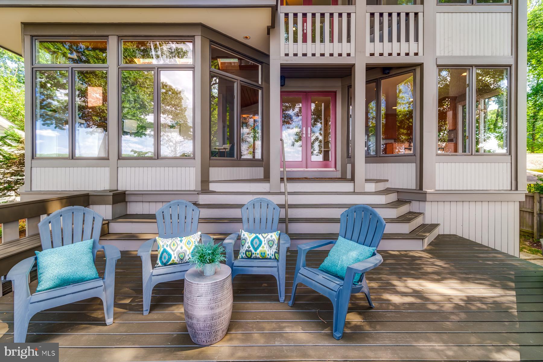 EDGEWATER BEACH - Residential