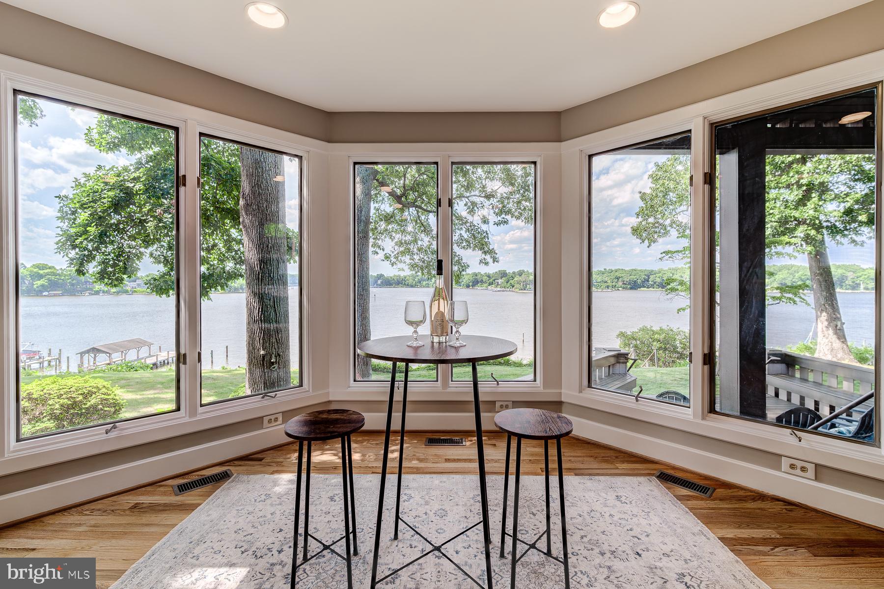 EDGEWATER BEACH - Residential