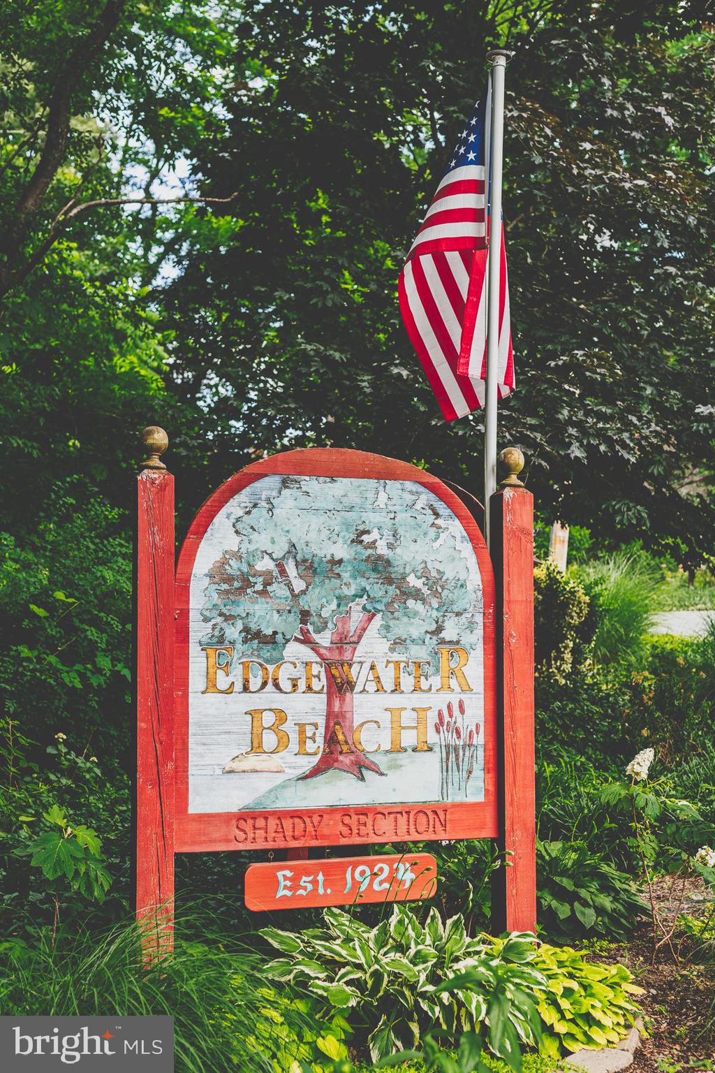 EDGEWATER BEACH - Residential