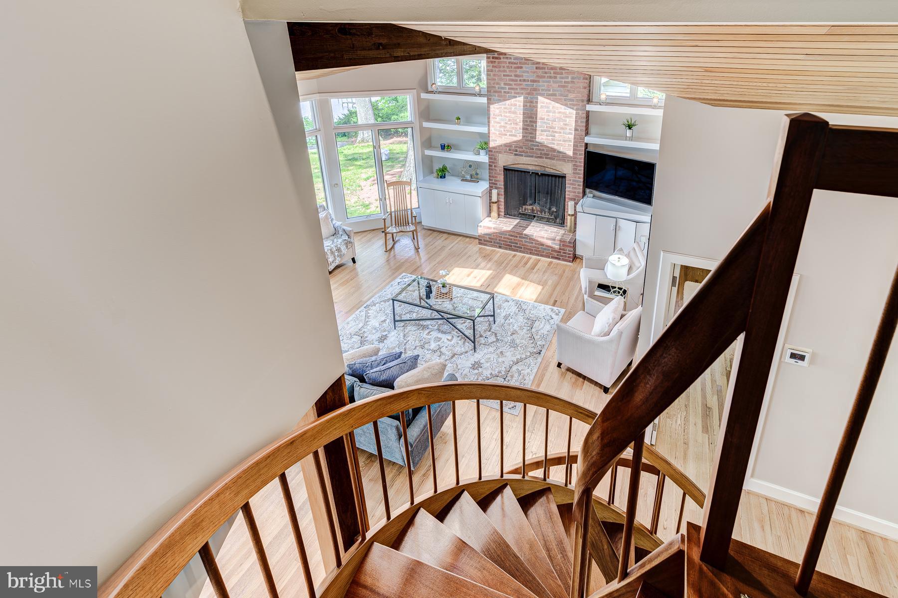 EDGEWATER BEACH - Residential