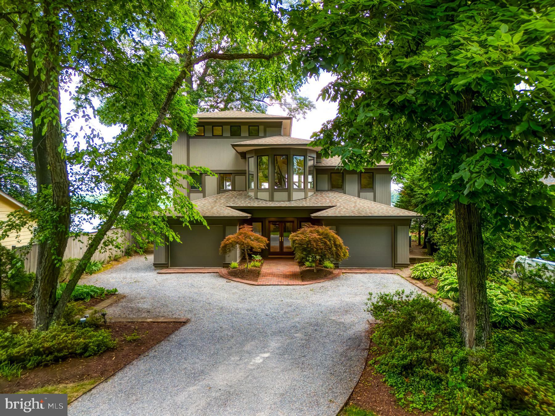 EDGEWATER BEACH - Residential