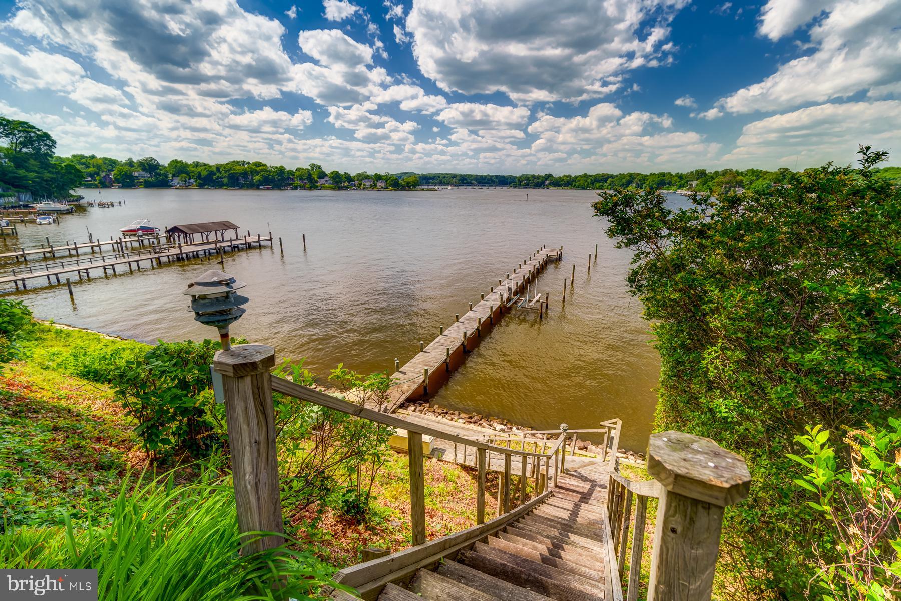 EDGEWATER BEACH - Residential