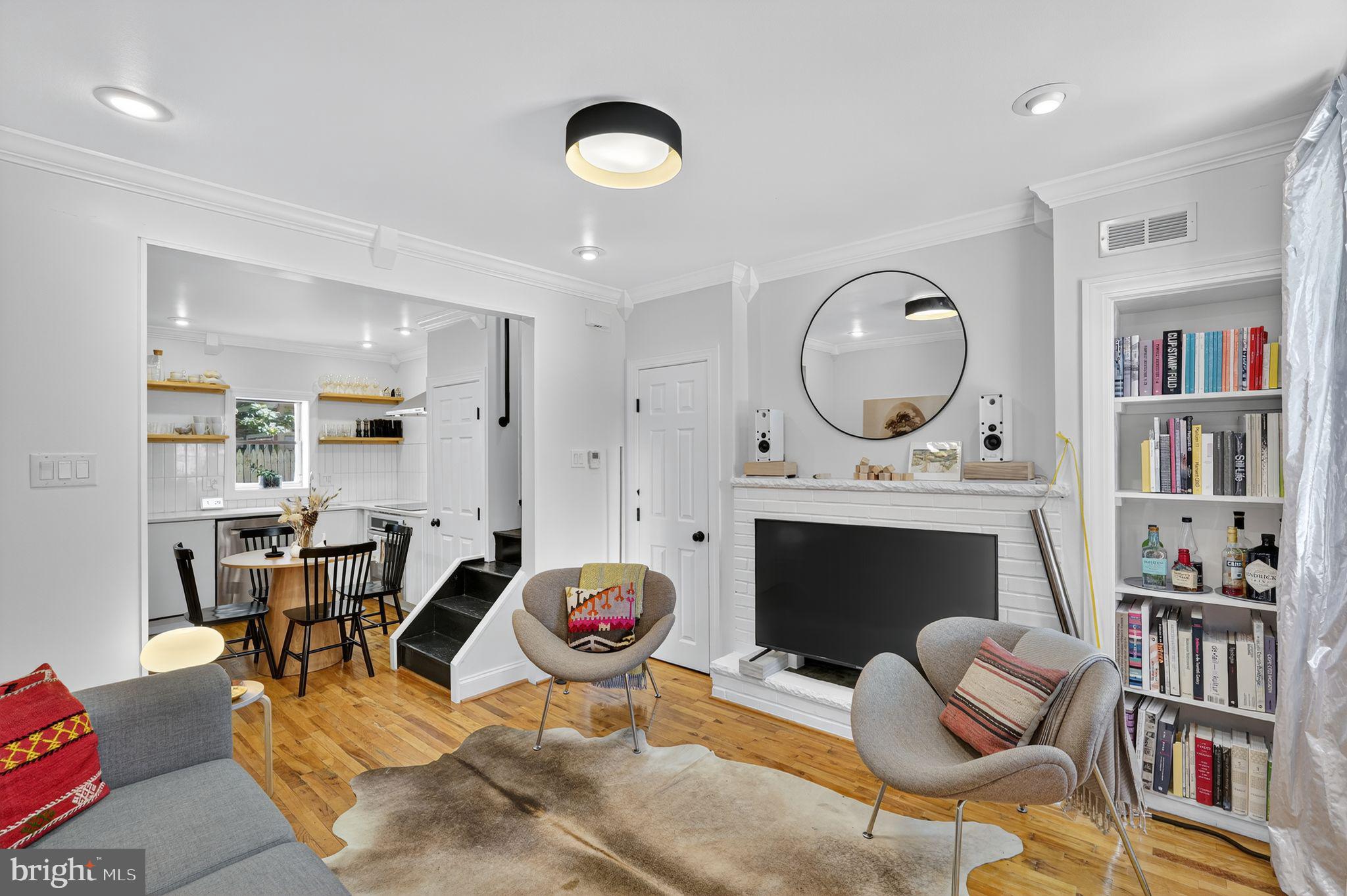 515 S JUNIPER STREET