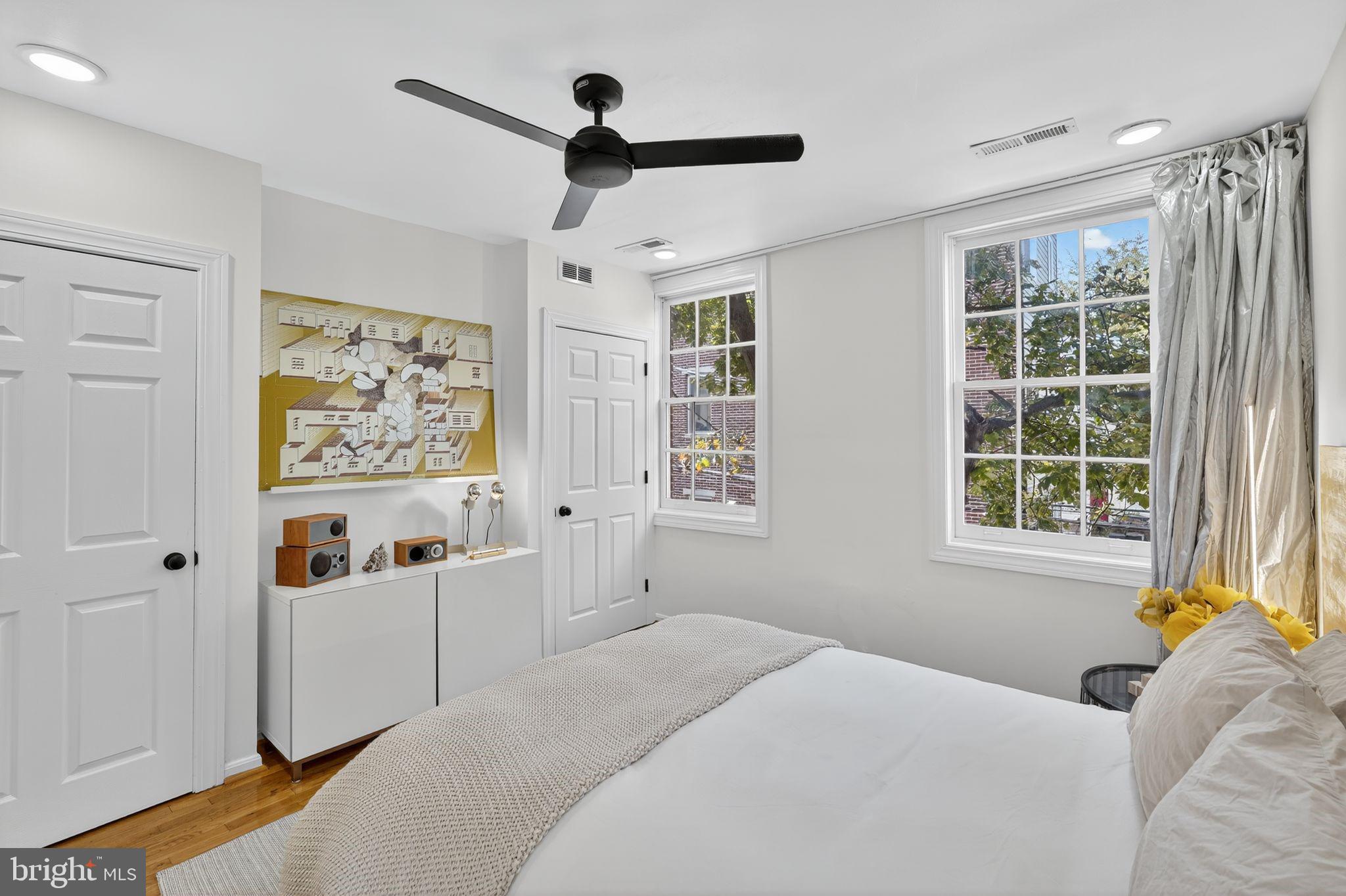 WASHINGTON SQ WEST - Residential