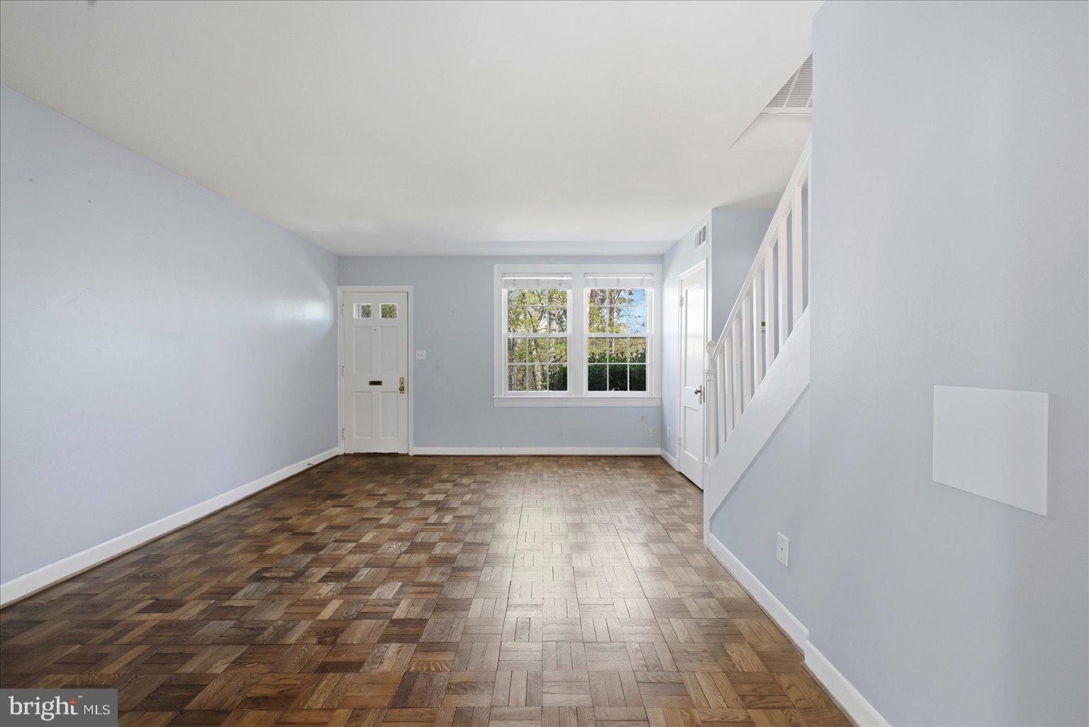 1501 S EDGEWOOD STREET 572