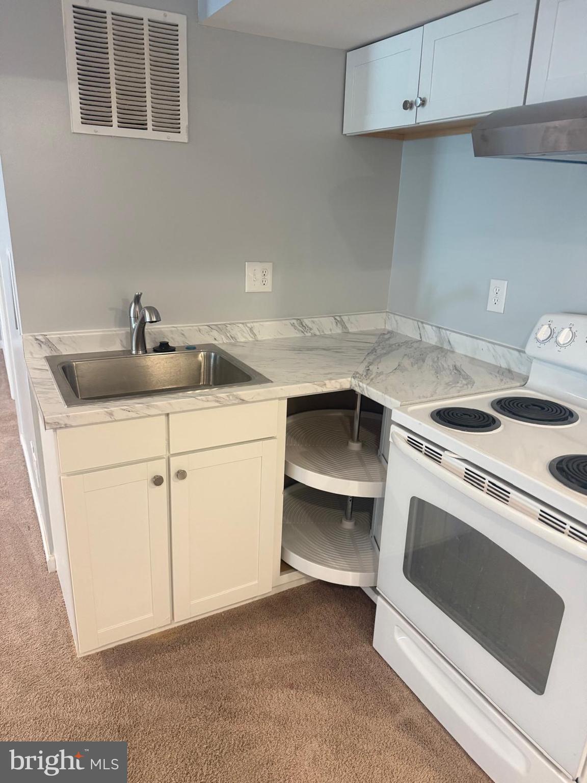 SUMMERFIELD - Residential Lease