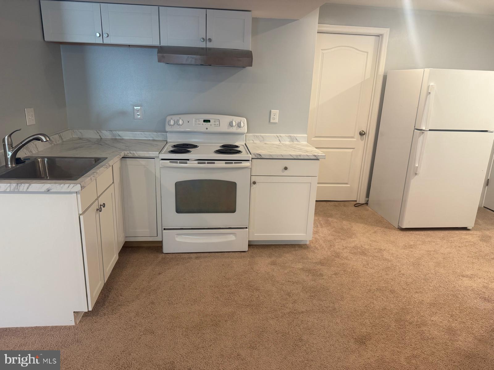 SUMMERFIELD - Residential Lease