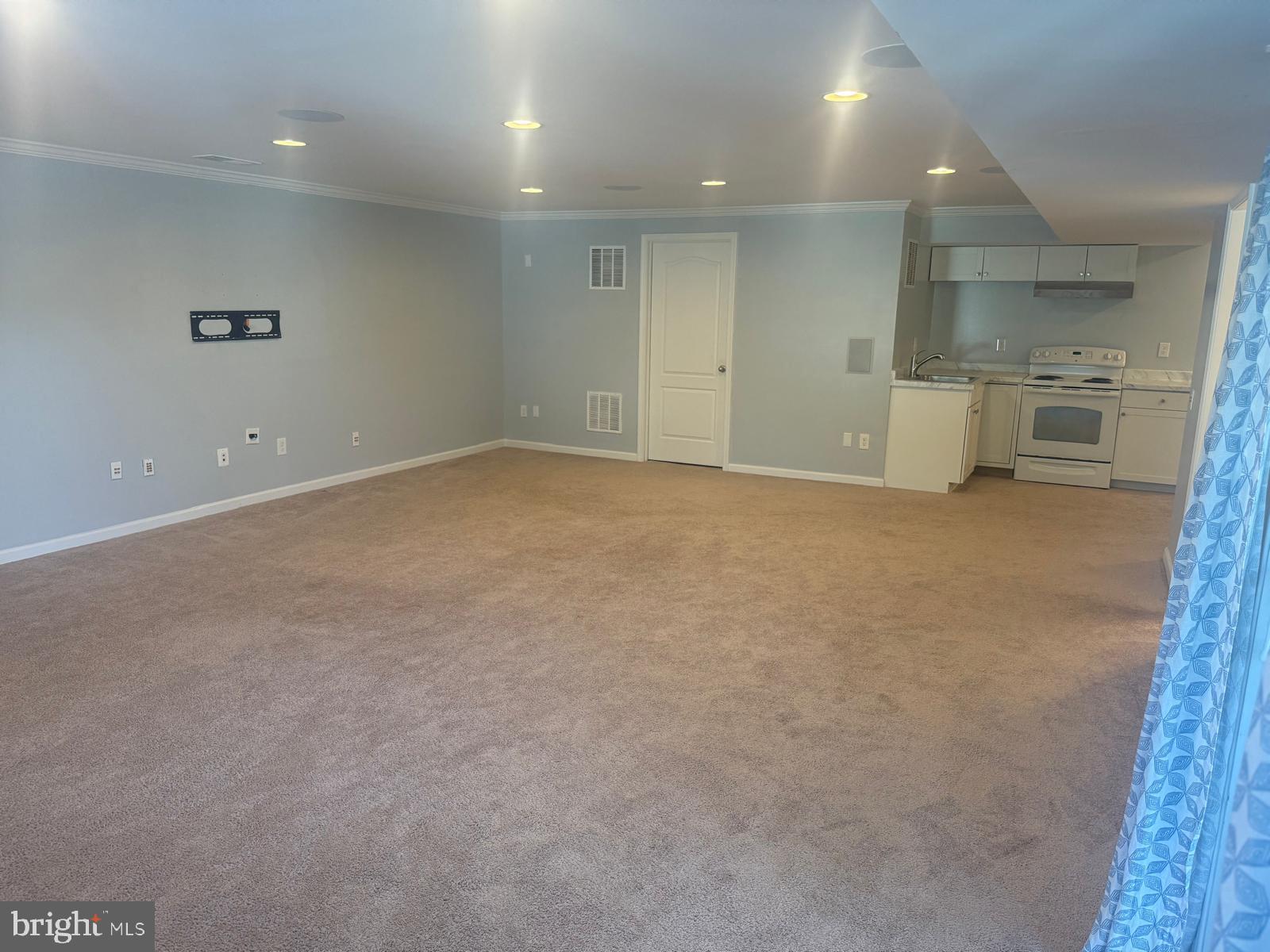 SUMMERFIELD - Residential Lease