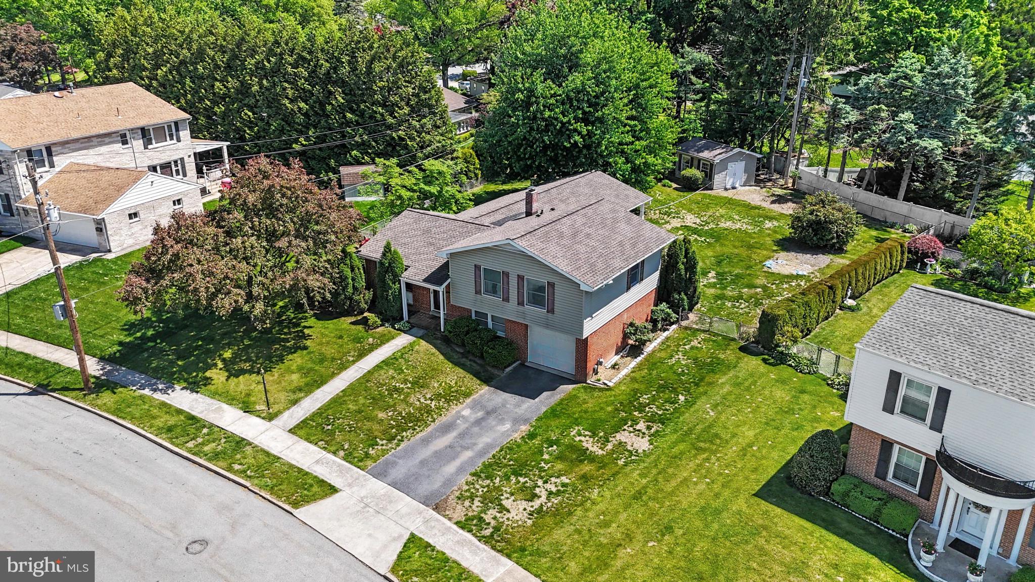 RIVERVIEW - Residential