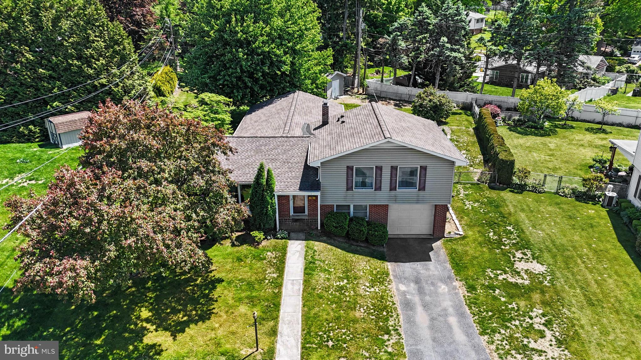 RIVERVIEW - Residential