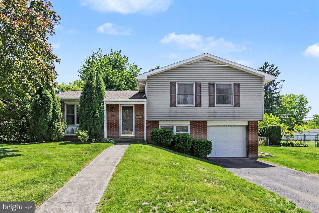 Photo of 510 Rupley Rd, CAMP HILL, PA 17011 (MLS # PACB2053716)