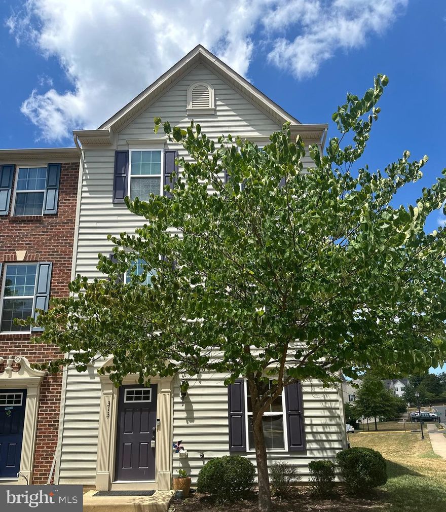 Located minutes to I95. This spacious end unit TH was built in 2014! Granite counters, stainless steel appliances, ceramic tiled backsplash and hardwood floors and we haven't even left the Kitchen!! Imagine your own home office w/ French Doors. Family room with access to backyard and kitchen with deck access! Here is your chance to have an entire home without the yard work because the HOA mows the grass.