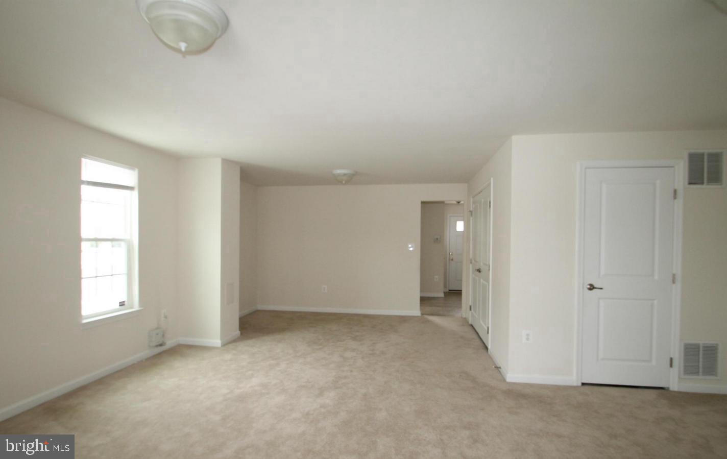 RAPPAHANNOCK LANDING - Residential Lease